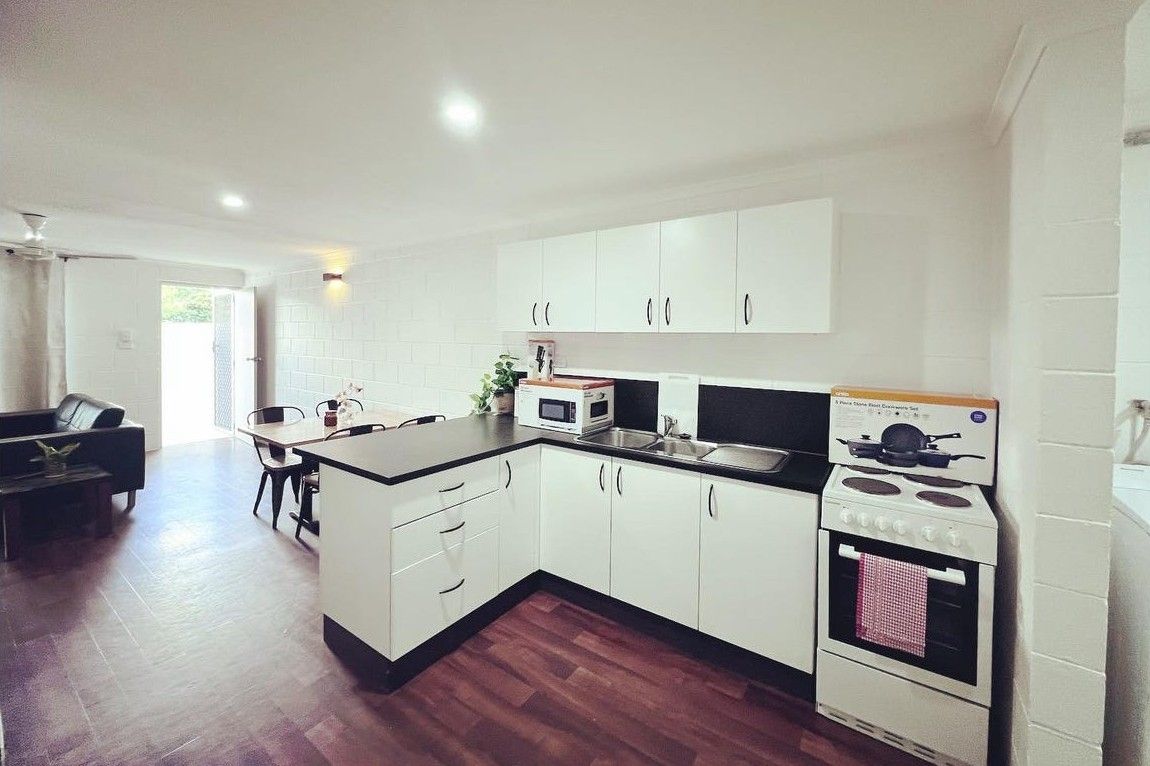 2/3 Angela Court, Cranbrook, QLD 4814