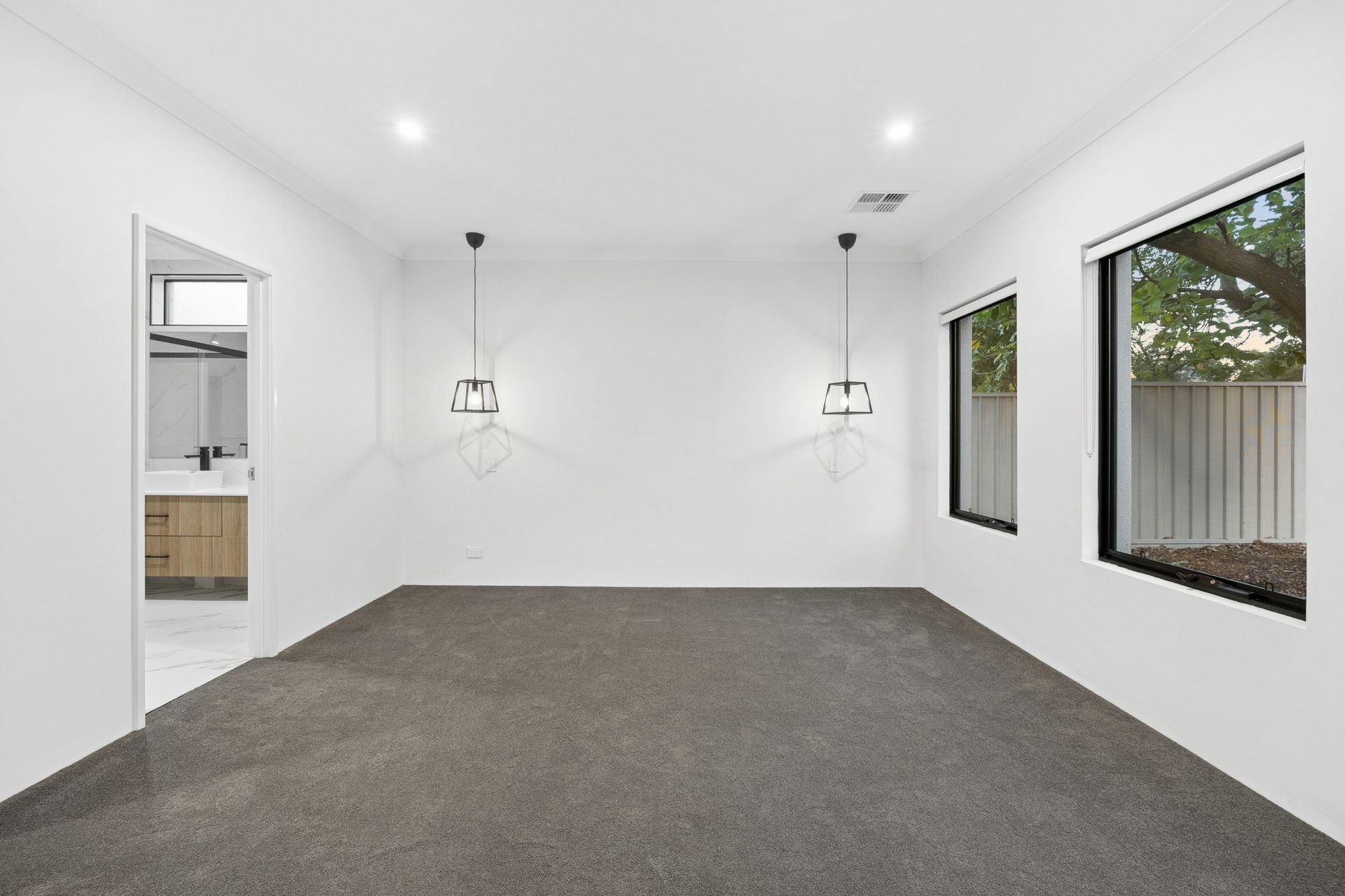 6 Sampson Road — photo 8 of 26