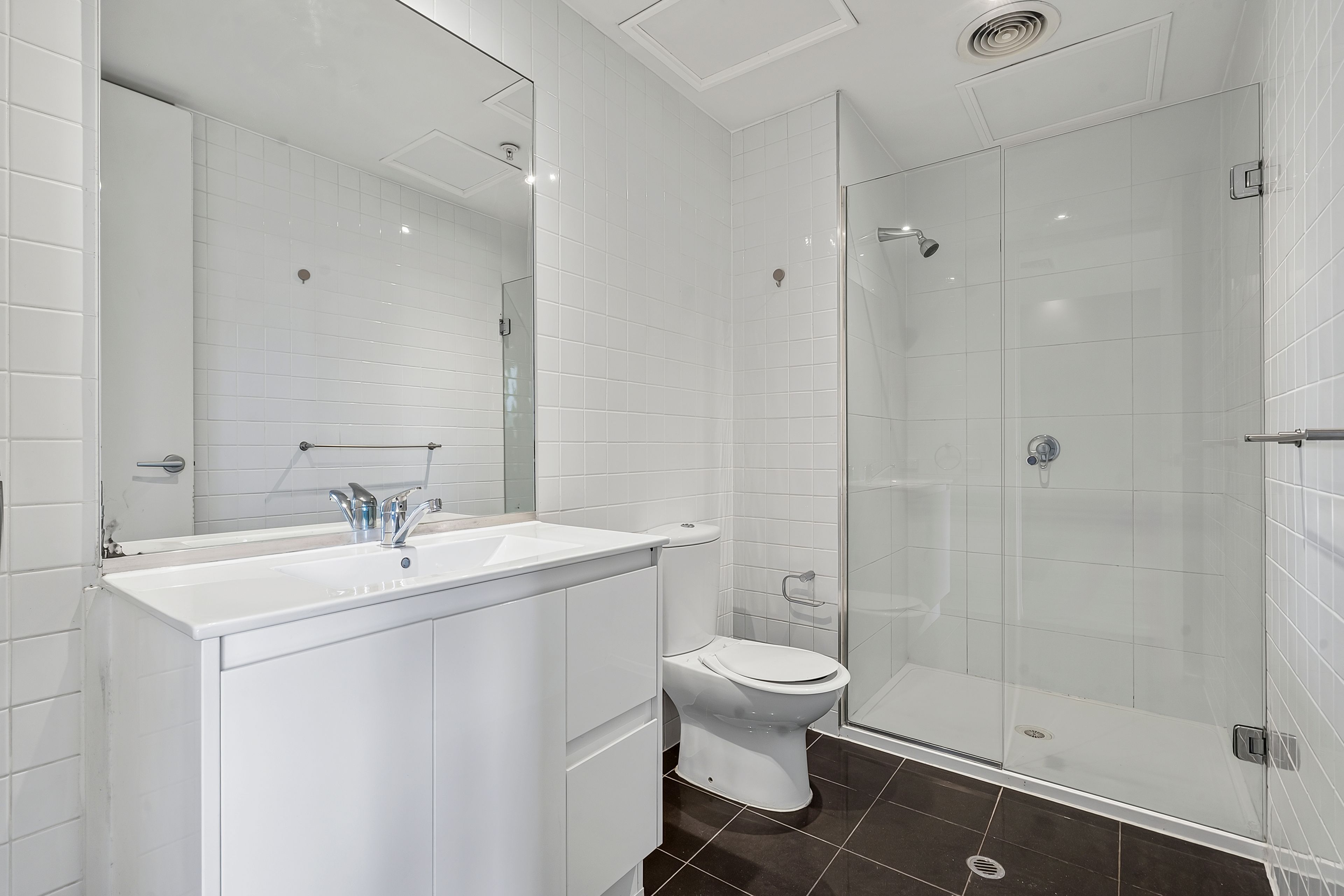 906/325 Collins Street — photo 10 of 10