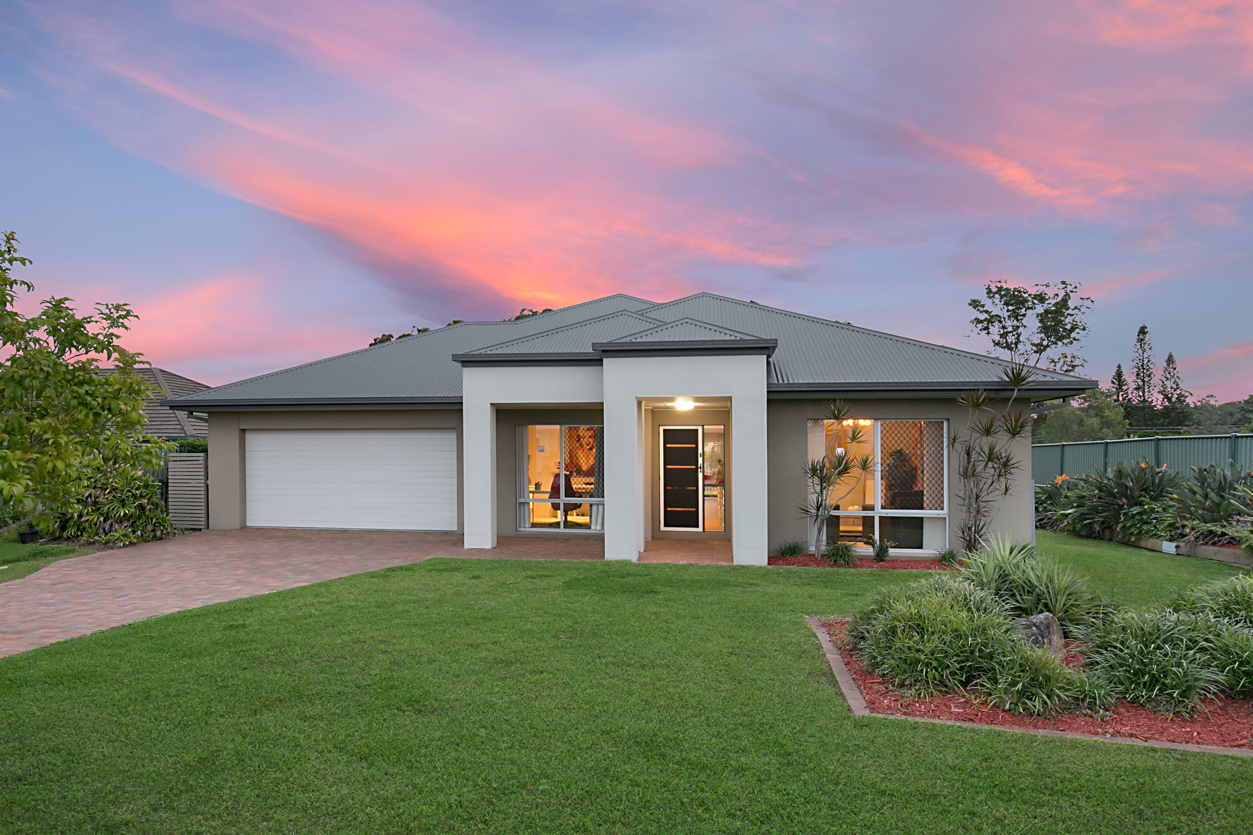 18 Dennis Vale Drive, Daisy Hill QLD 4127