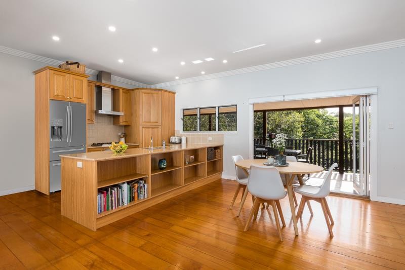14 Hartfield Drive, Bardon, QLD 4065