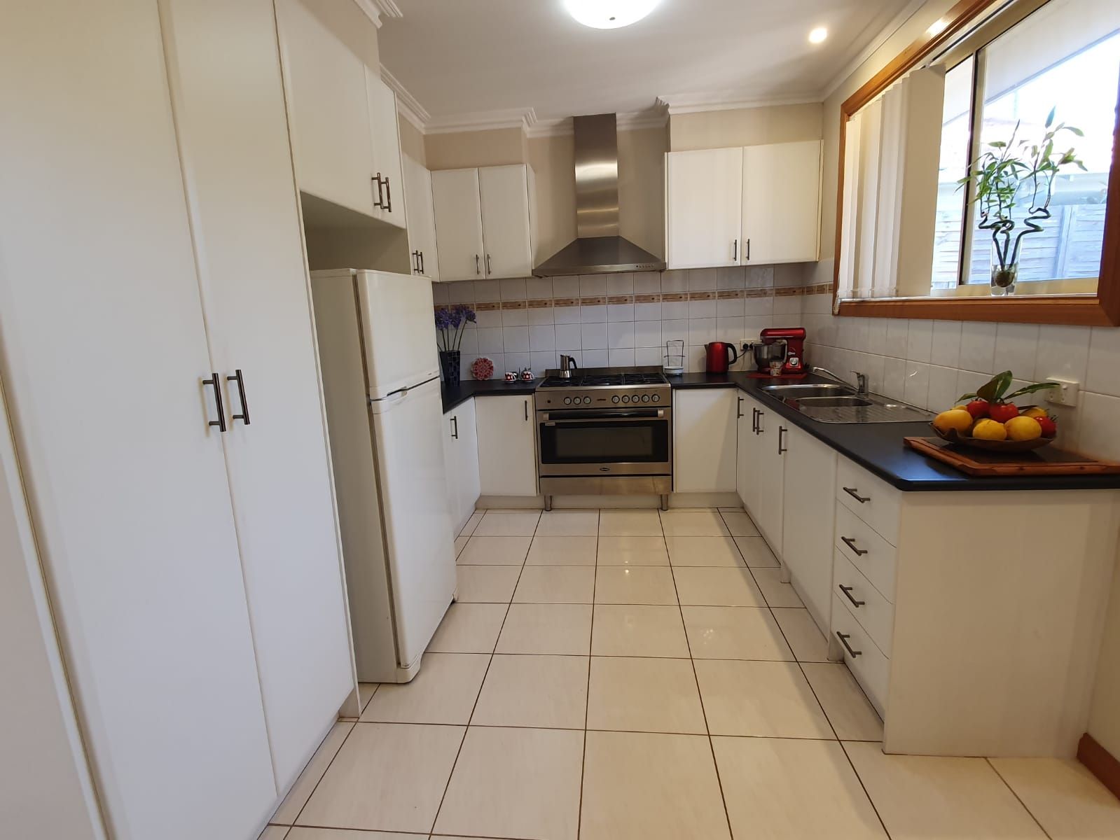2/44 Calembeena Avenue, Hughesdale, VIC 3166