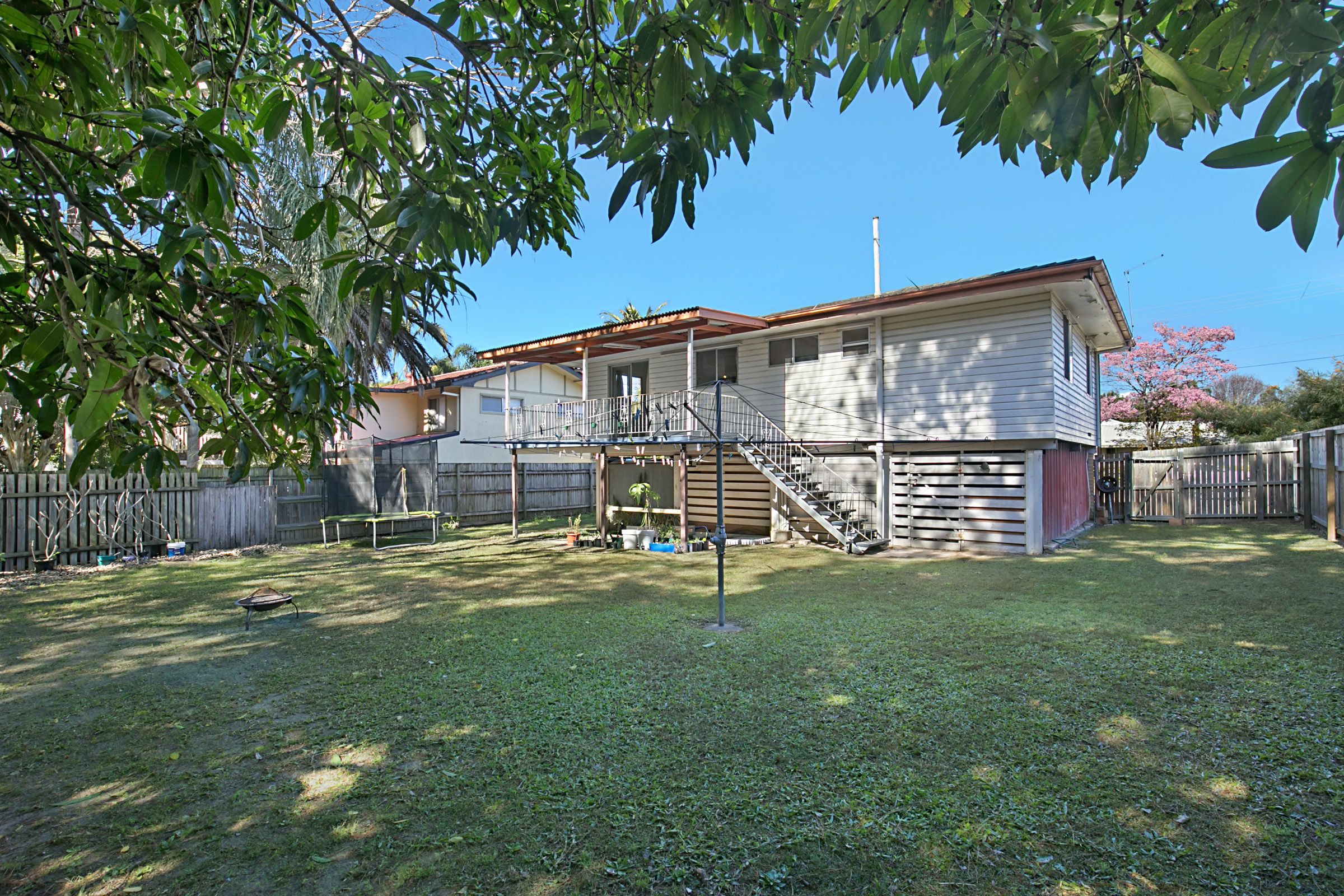 16 Lowanna Street, Slacks Creek, QLD 4127