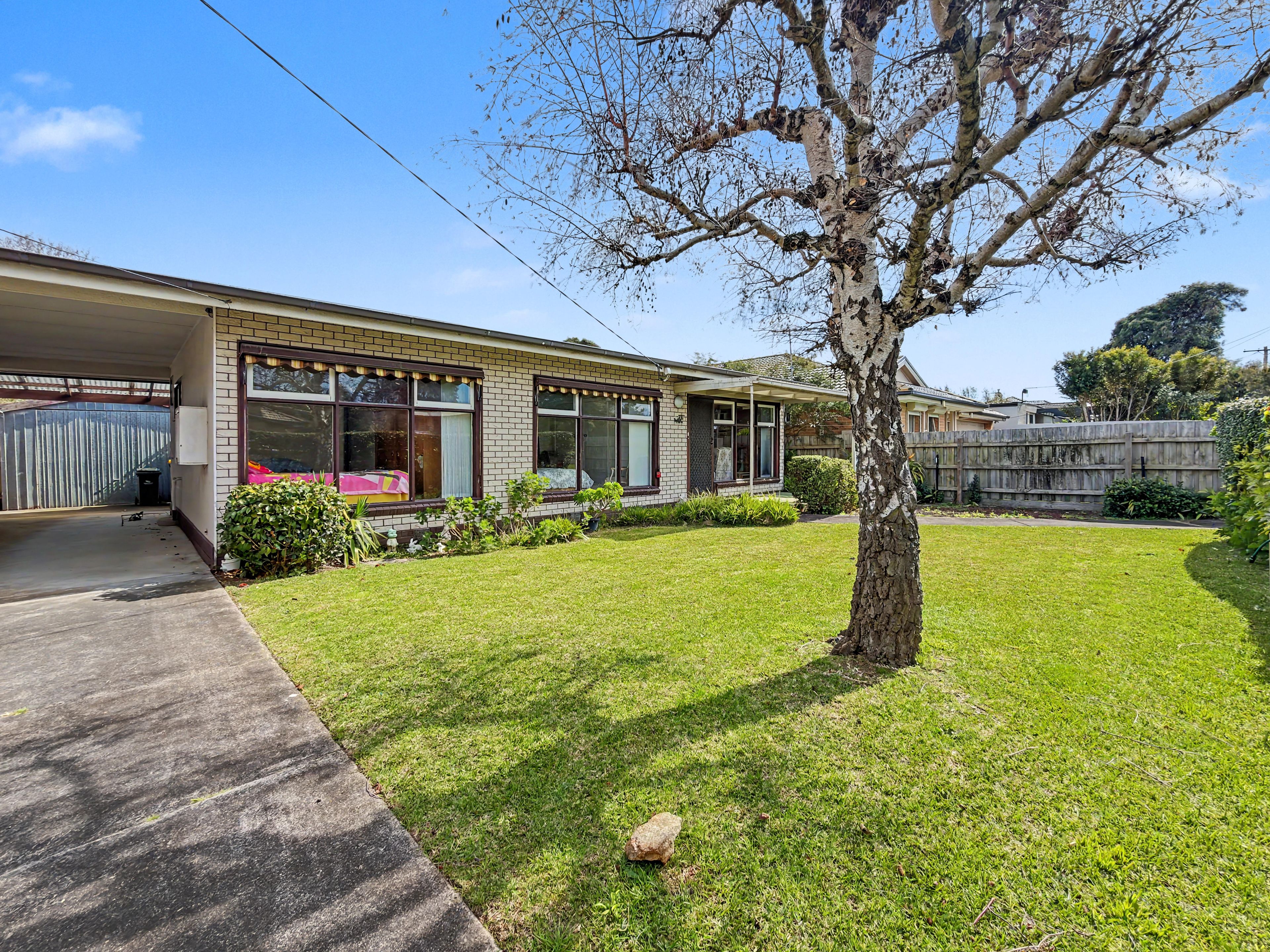26 Ocean Street — photo from Ray White Rosebud