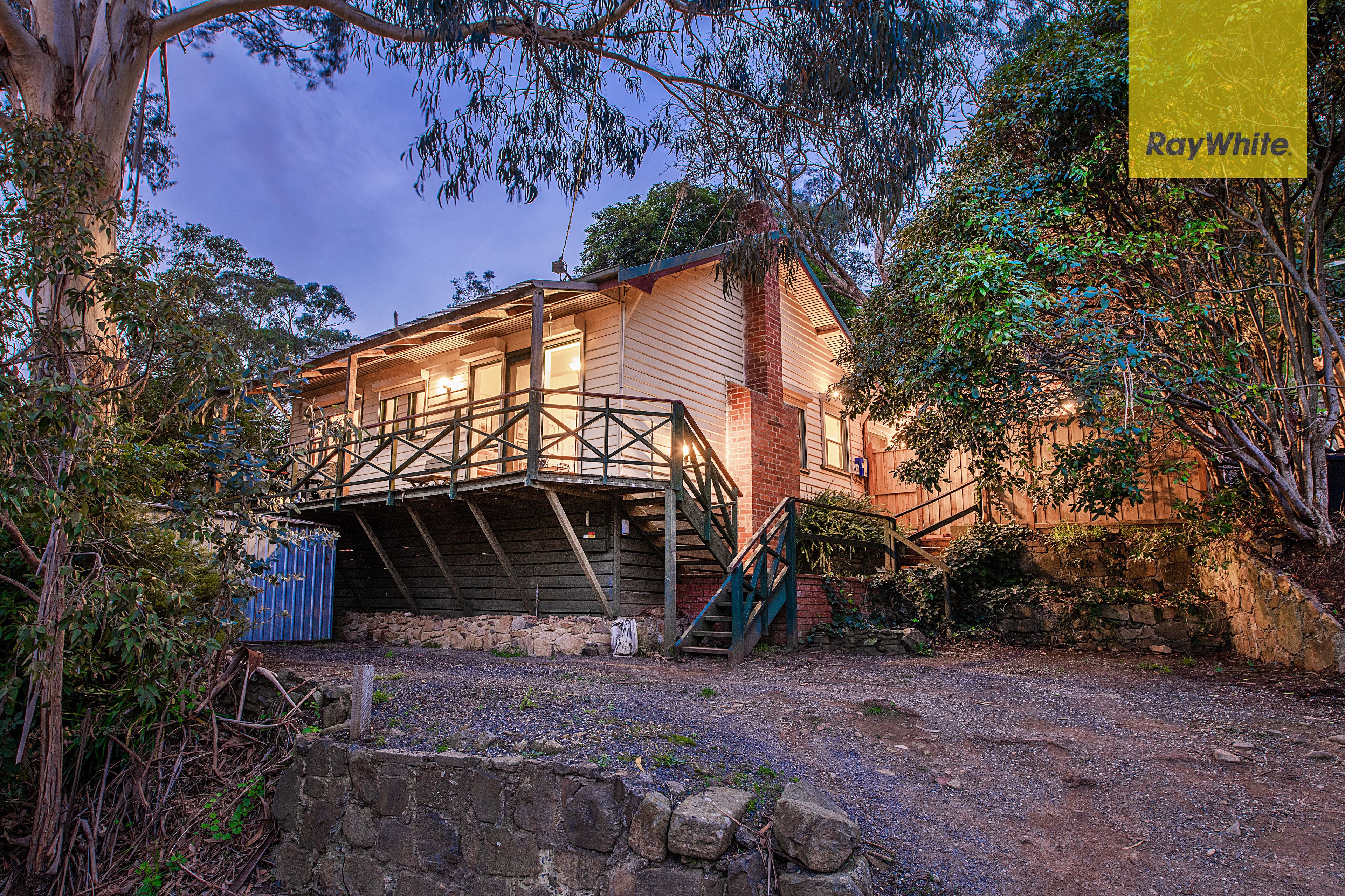 19 Railway Avenue, Upper Ferntree Gully VIC 3156