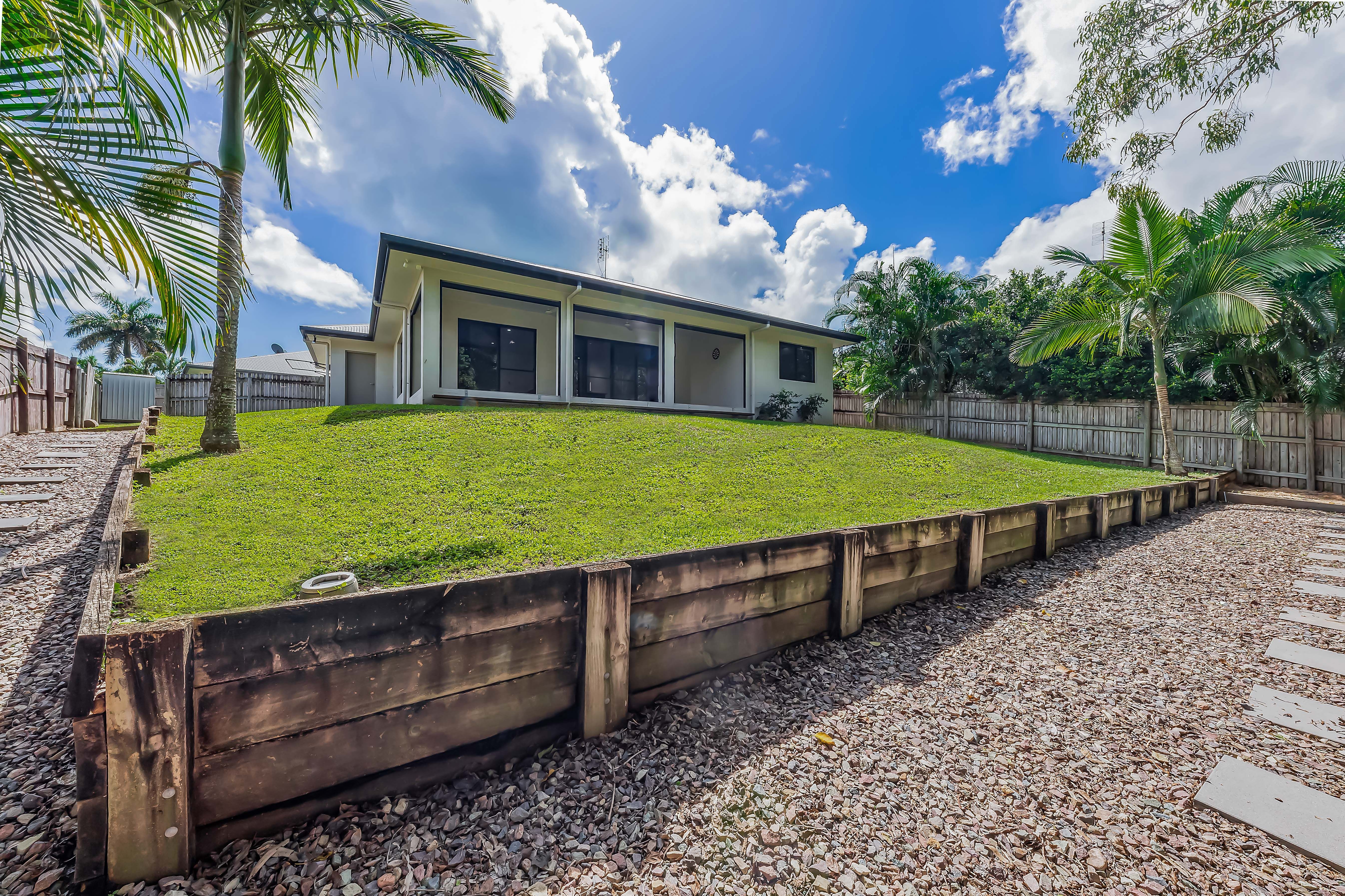 5 Jonquill Court, Cannonvale, QLD 4802
