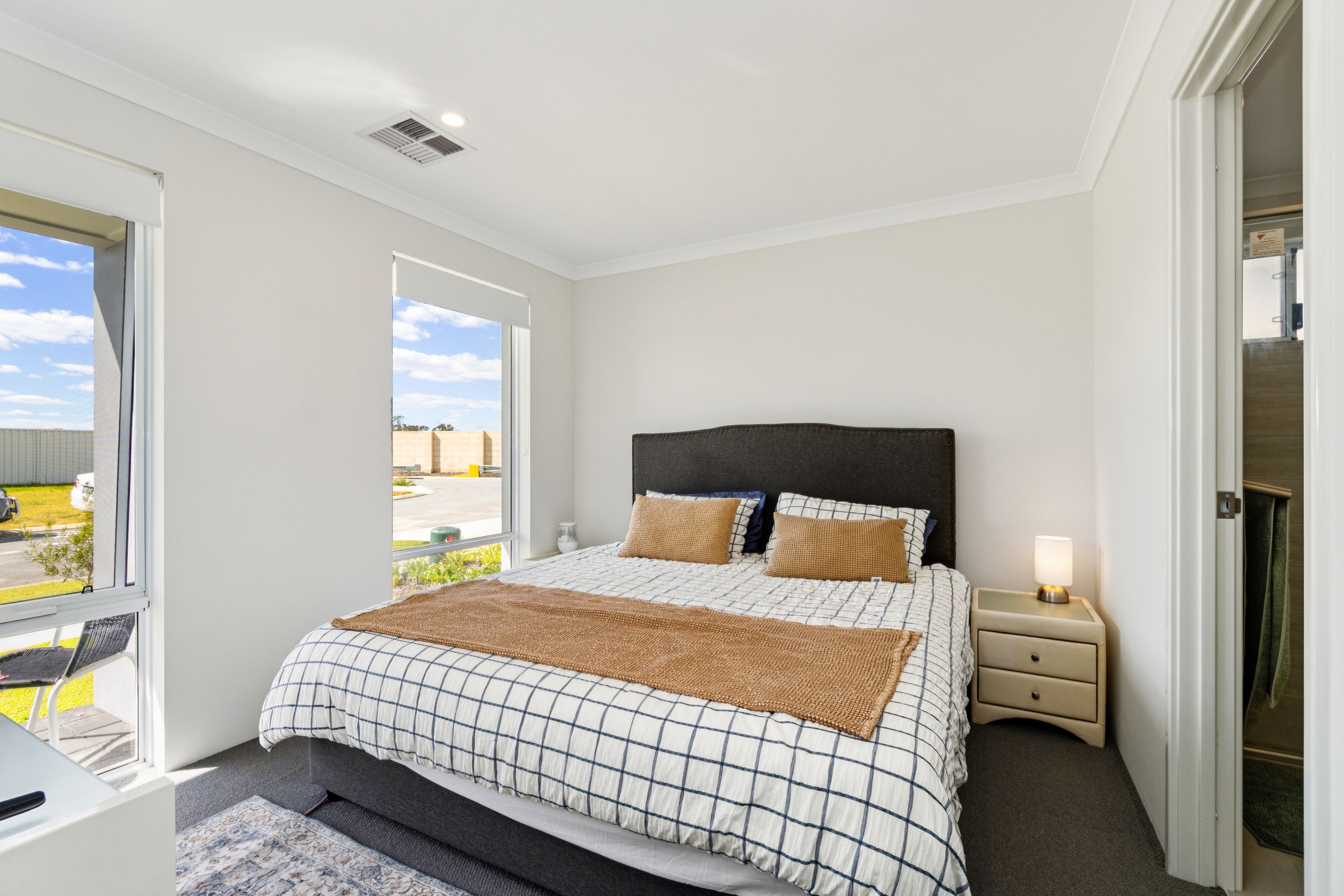 38 Jurien Avenue — photo 10 of 30