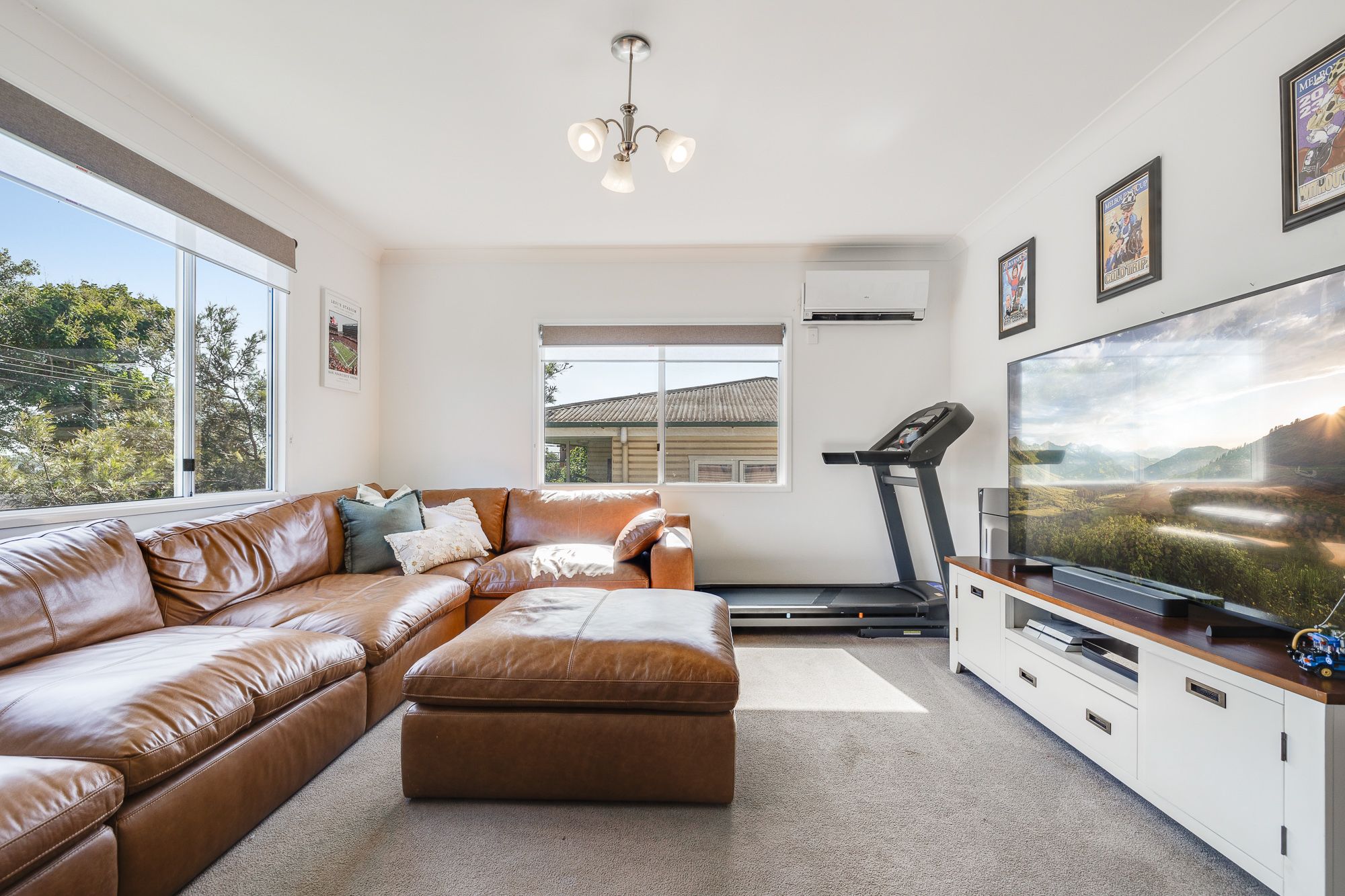 9 Spieker Street, Mount Lofty, QLD 4350