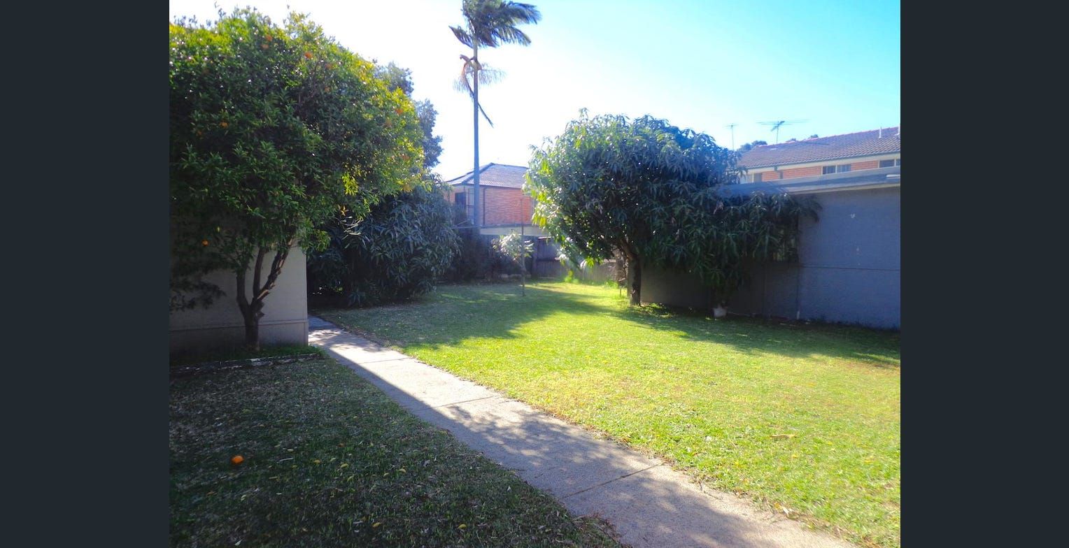 79 Elizabeth Drive — photo 9 of 9