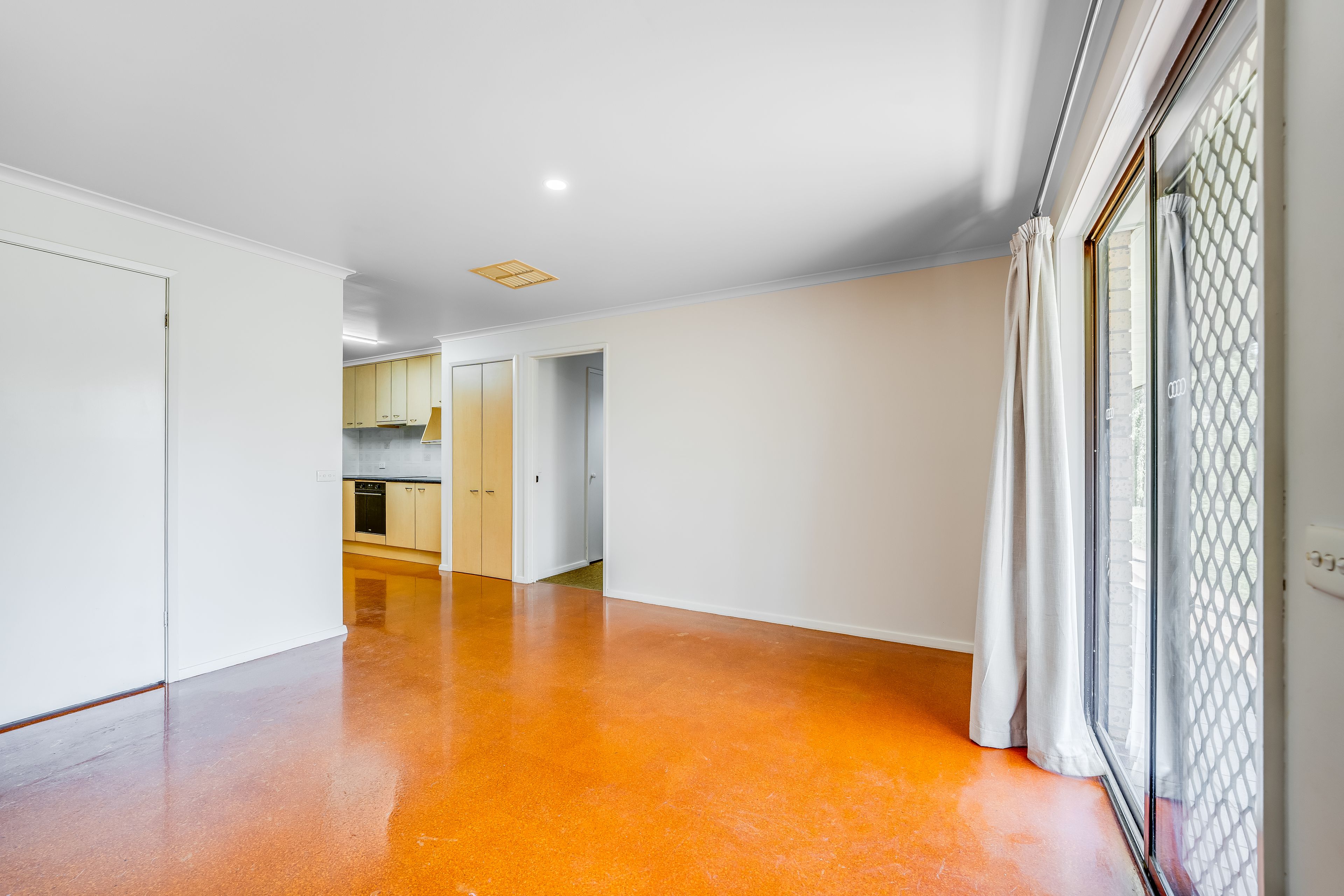 591 Oliver Street — photo 3 of 14