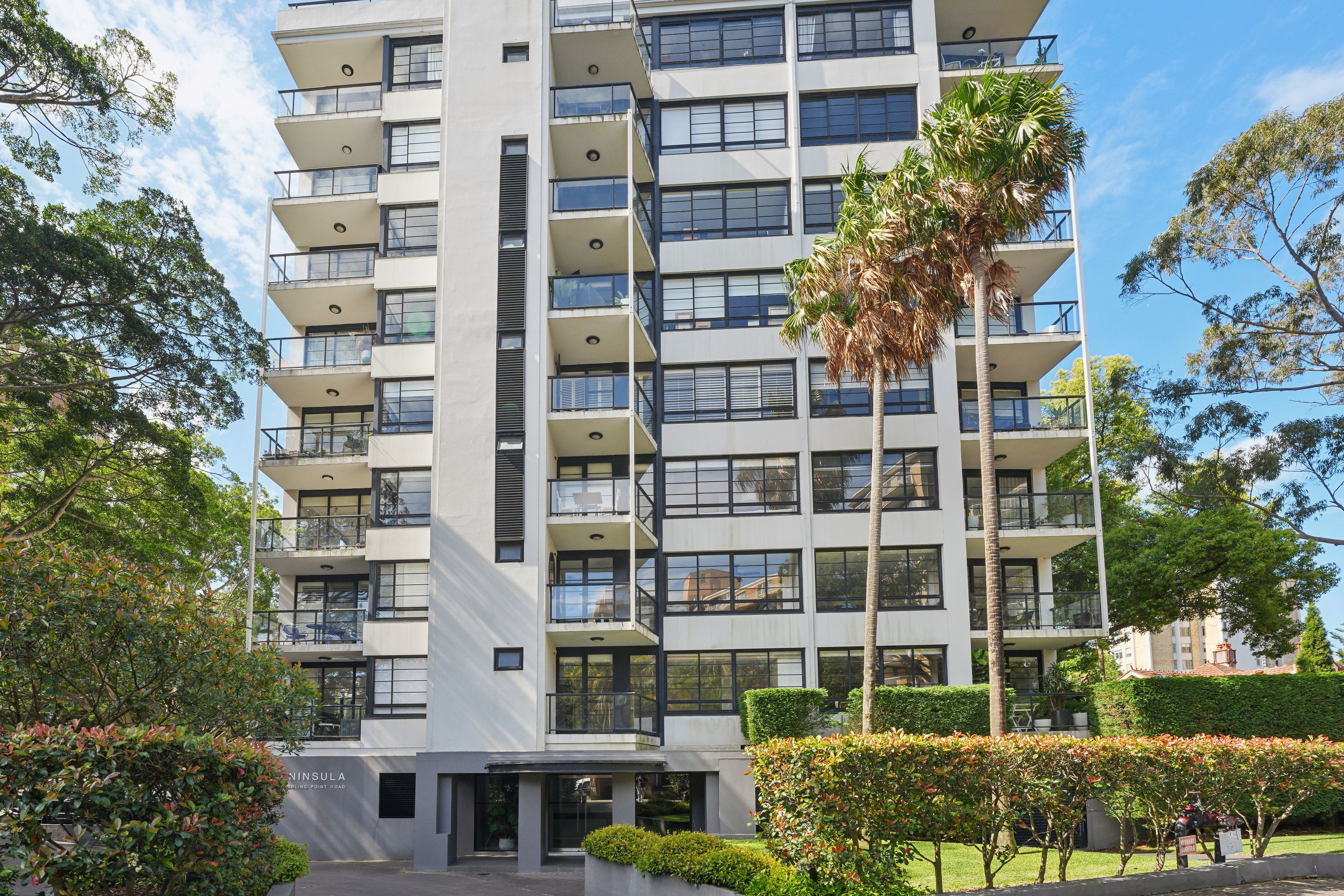 2/107 Darling Point Road — photo 9 of 11