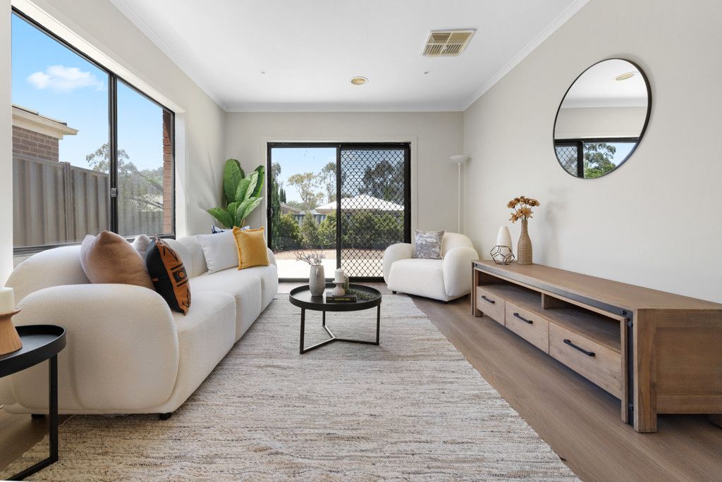50 Hawkstone Road, MANOR LAKES, VIC 3024