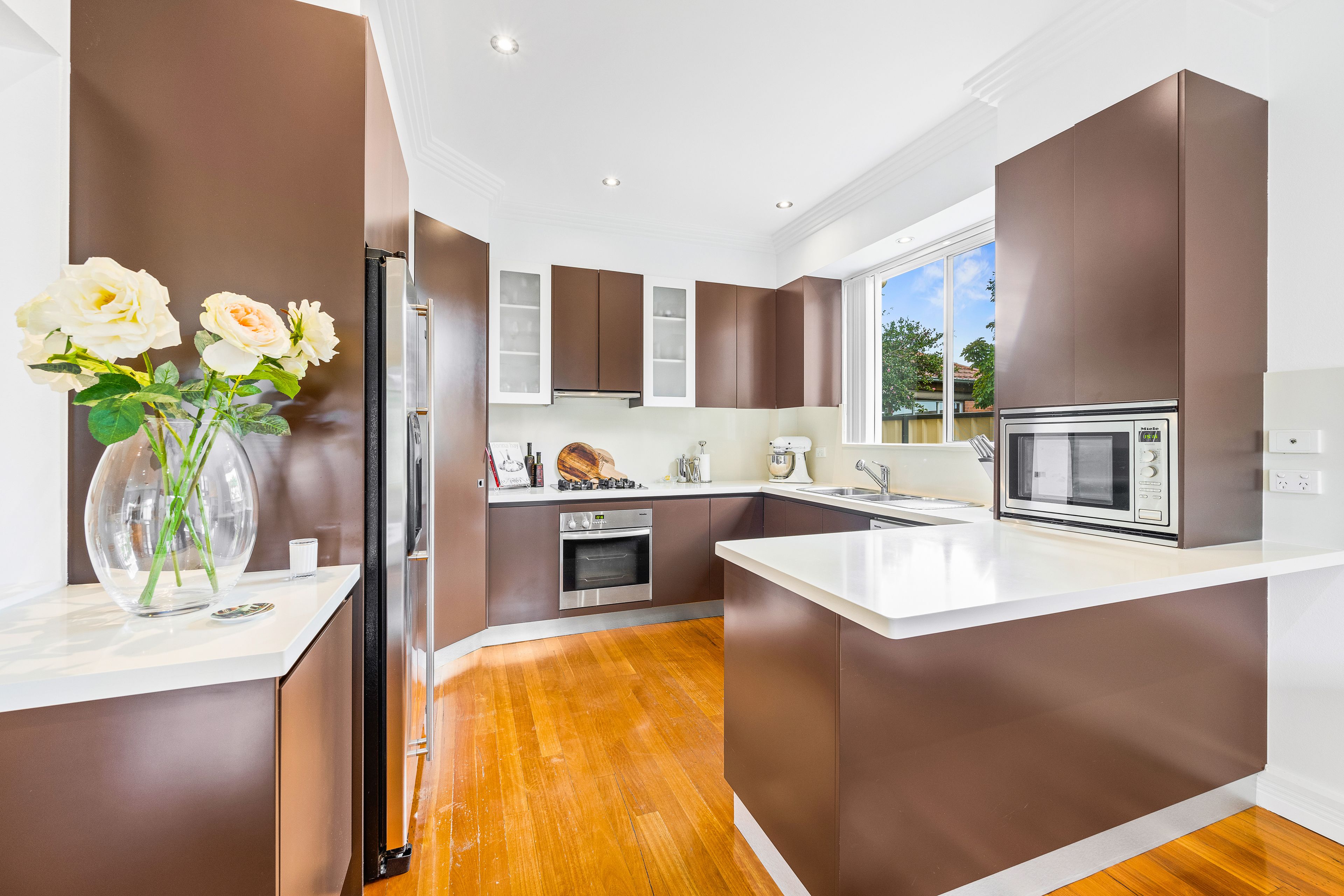 60 Vivienne Street — photo 3 of 16