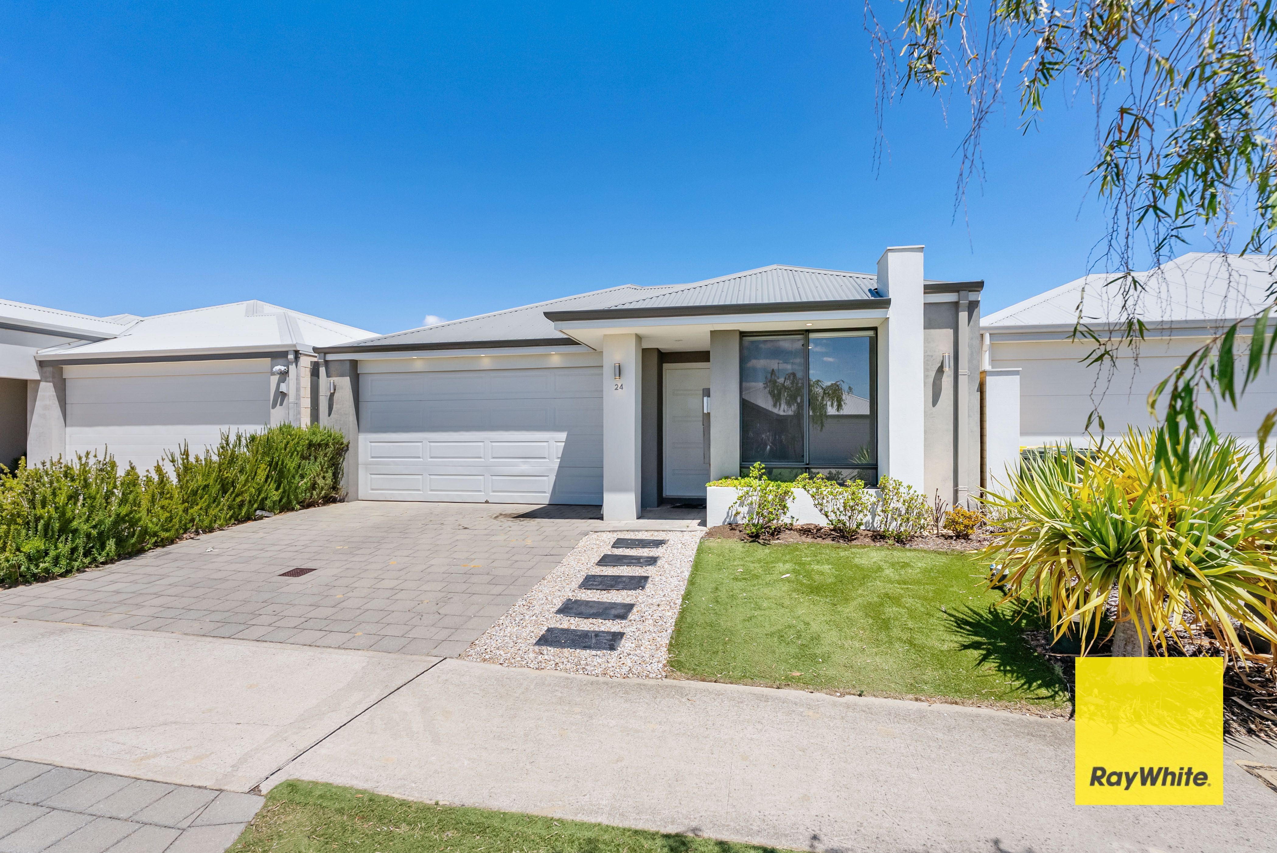 24 Claymore Place, Piara Waters, WA 6112