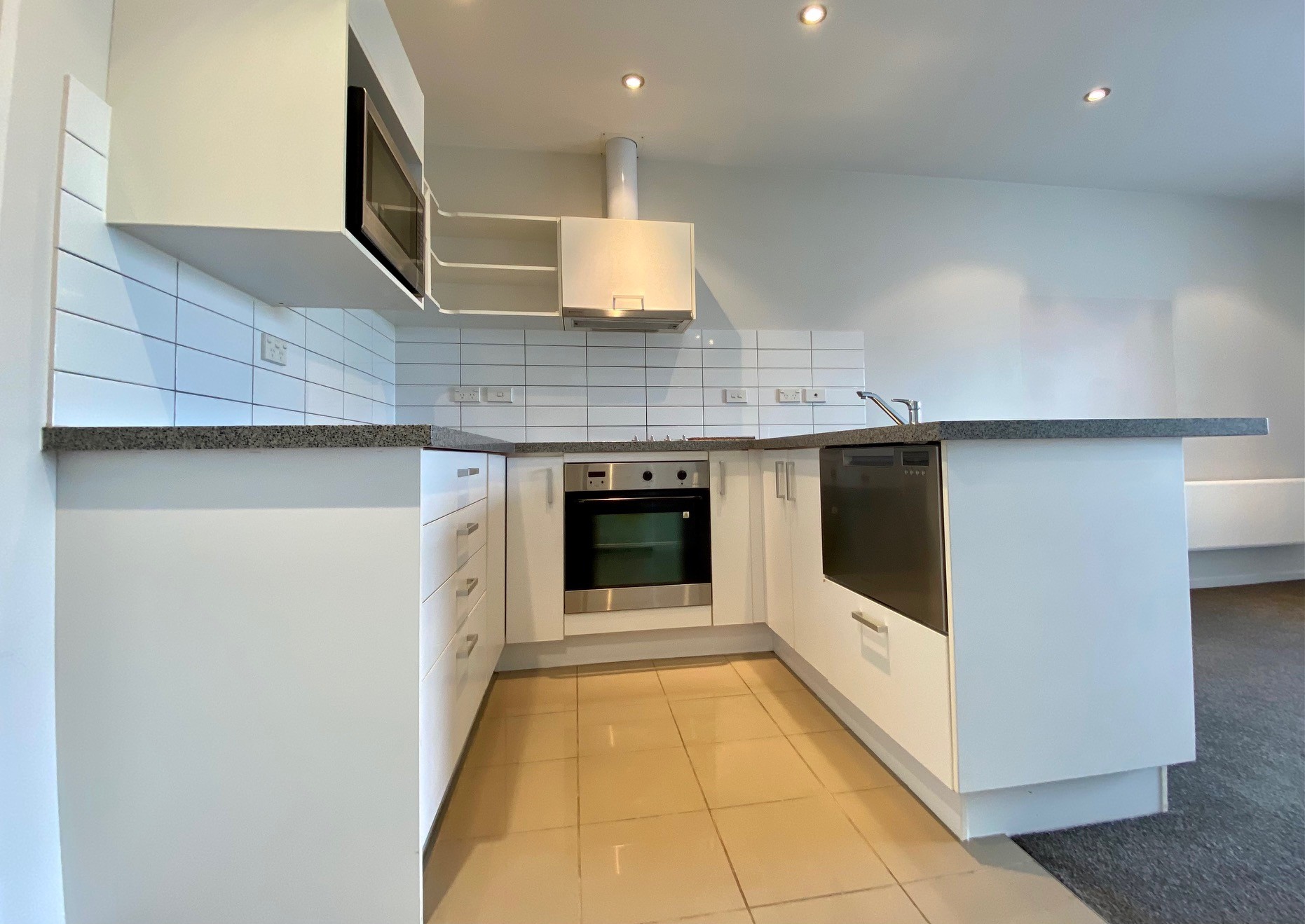 D9/71 Spencer Road, Albany, North Shore City