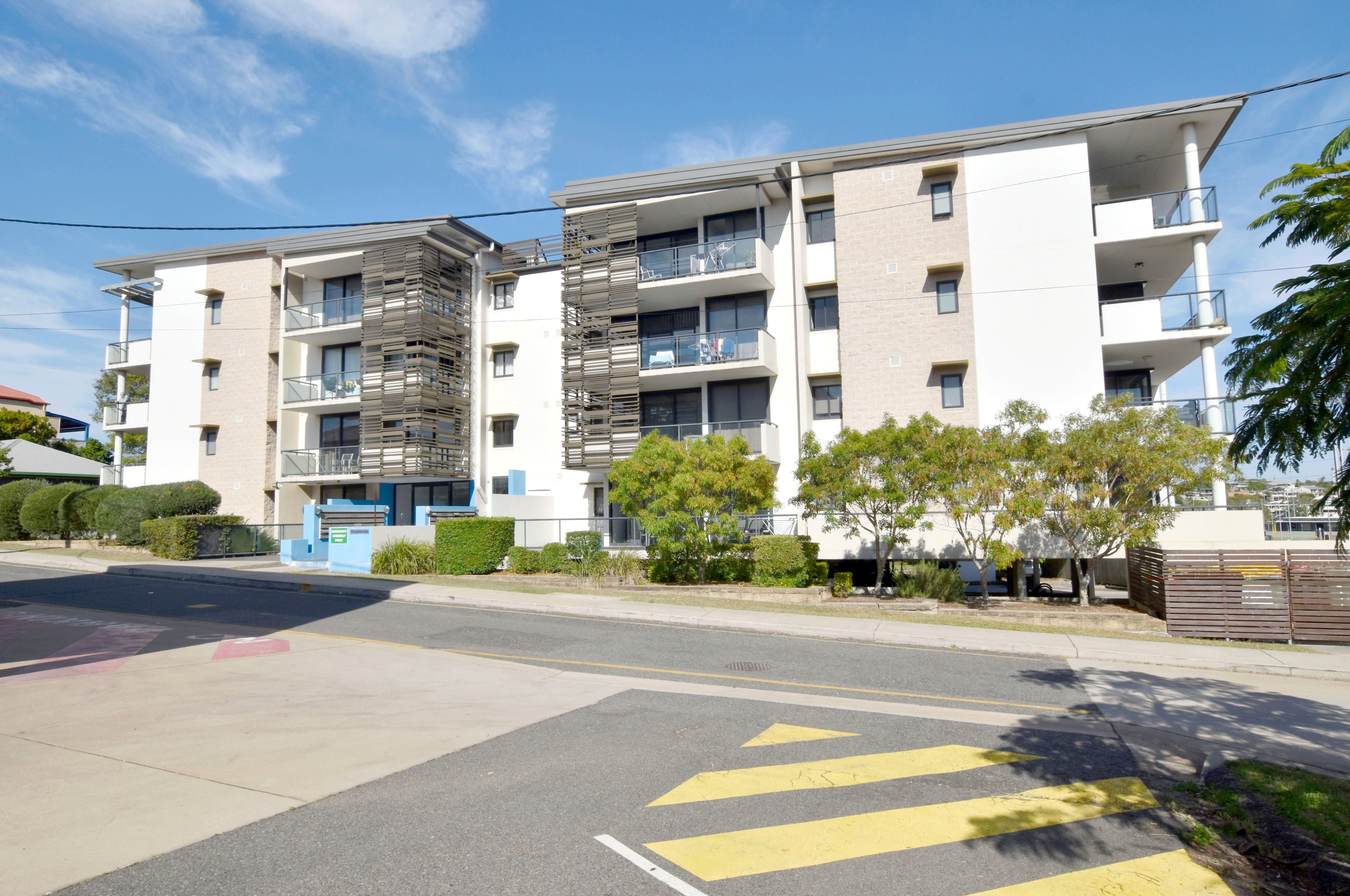 227/75 Central Lane — photo from Ray White Gladstone