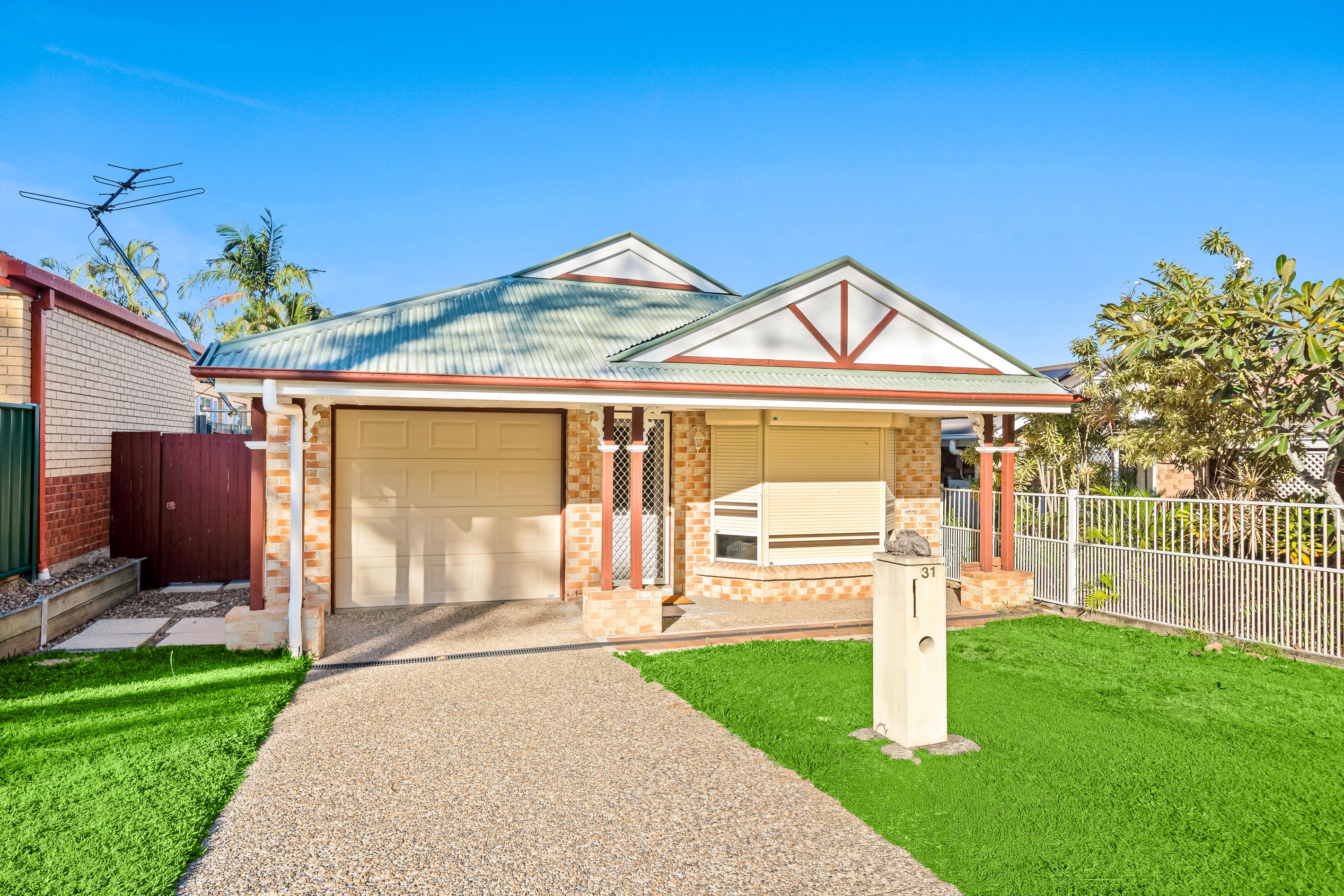 31 Rimu Crescent, Forest Lake, QLD 4078