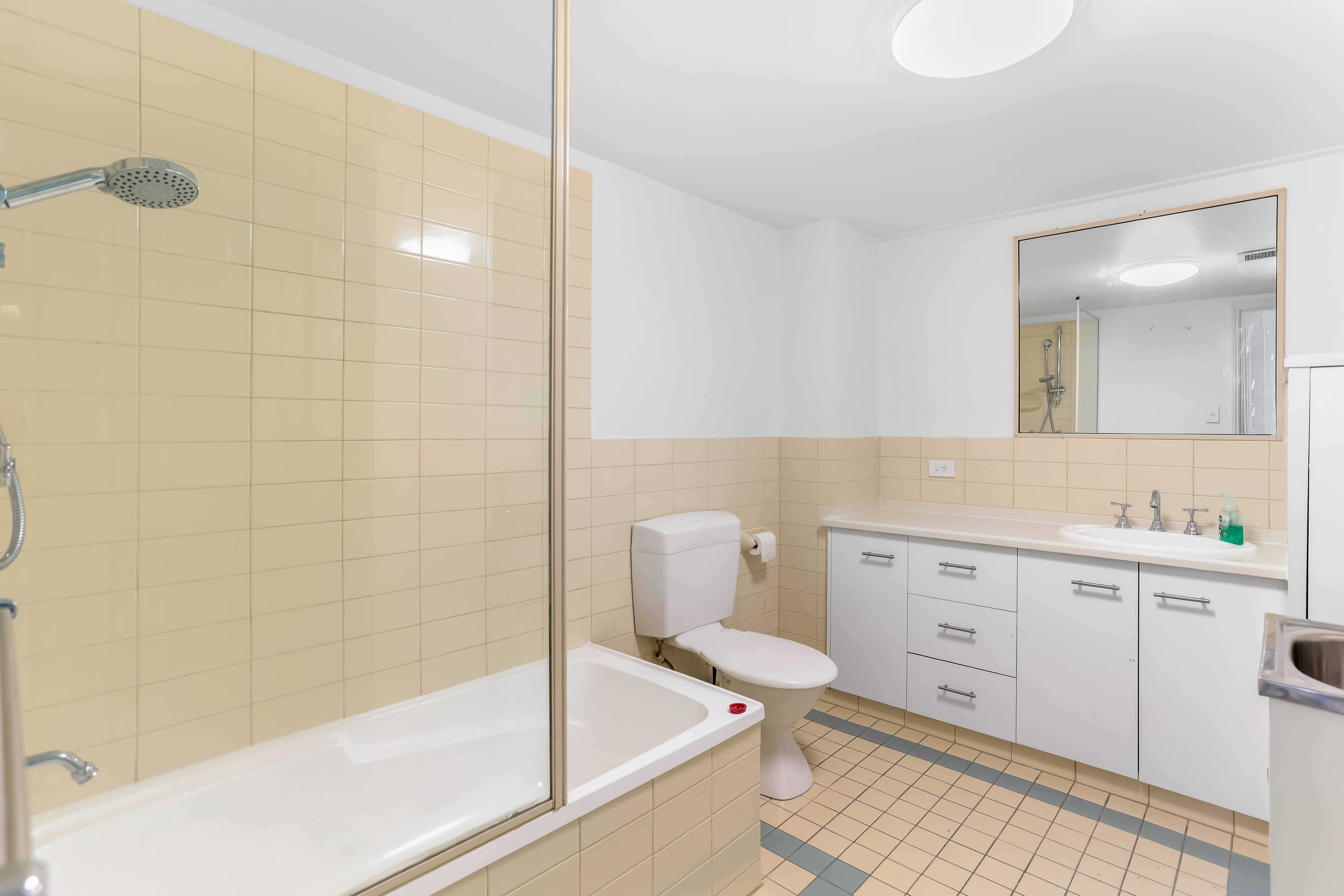 5/66-68 Bauer Street — photo 10 of 17