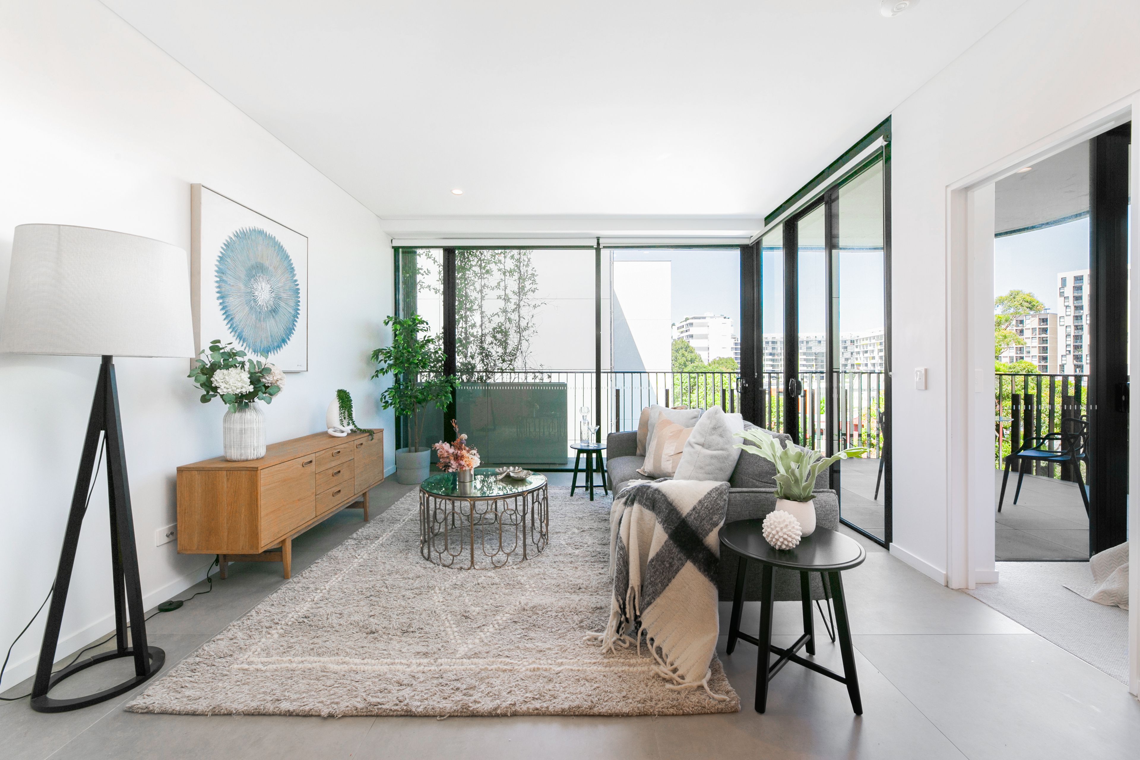 311/836 Elizabeth Street — photo 4 of 11