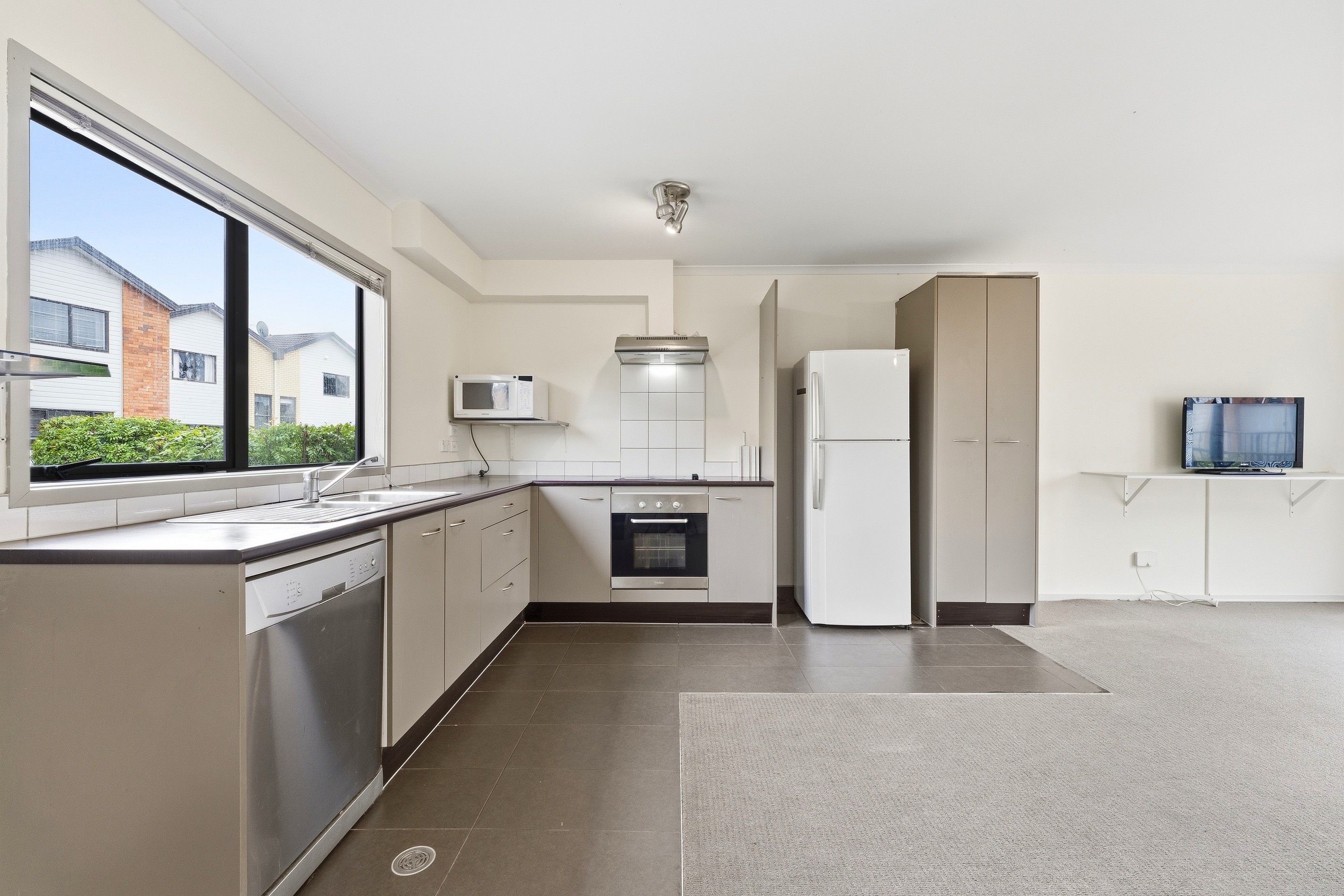 223/172 Mcleod Road, Te Atatu South, Waitakere City