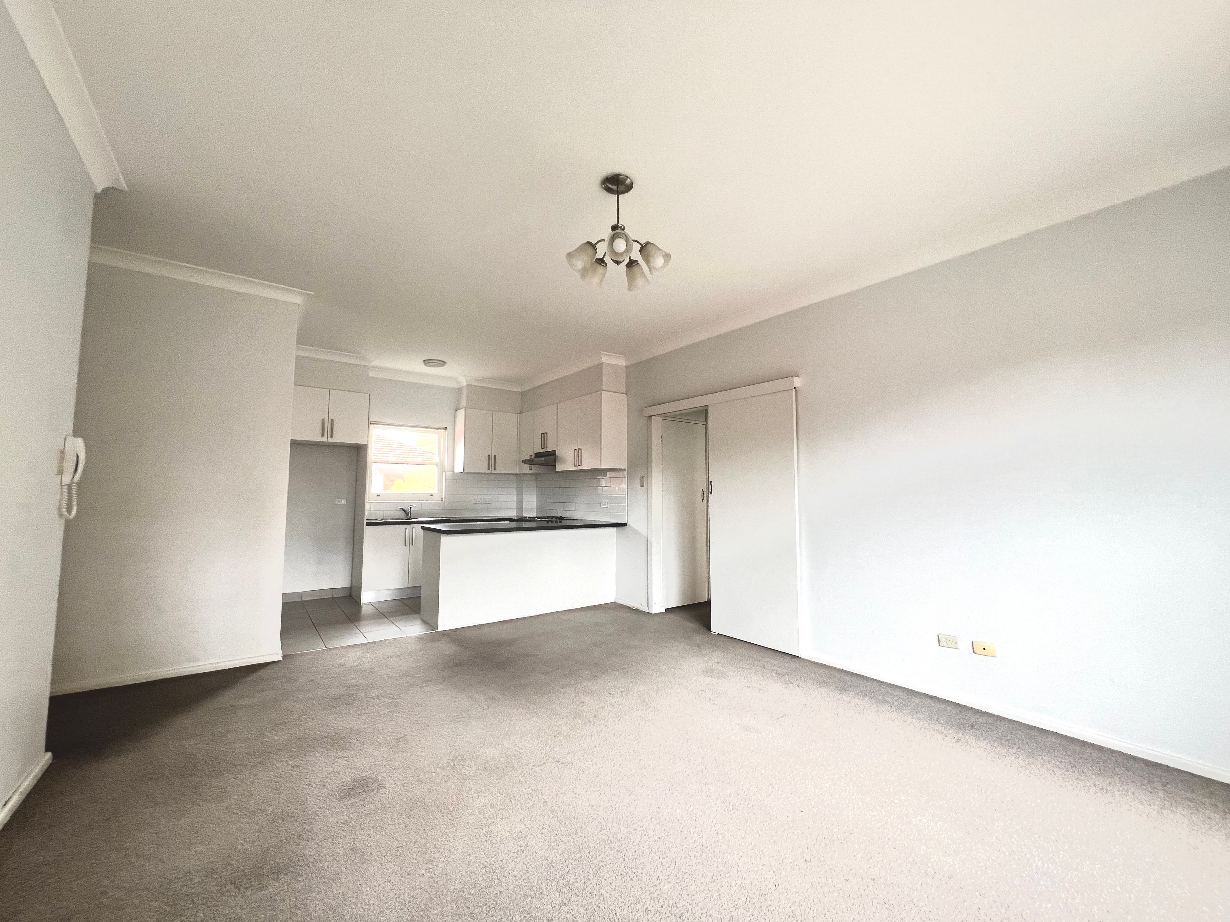 13/6-10 West Street — photo from Ray White Hurstville