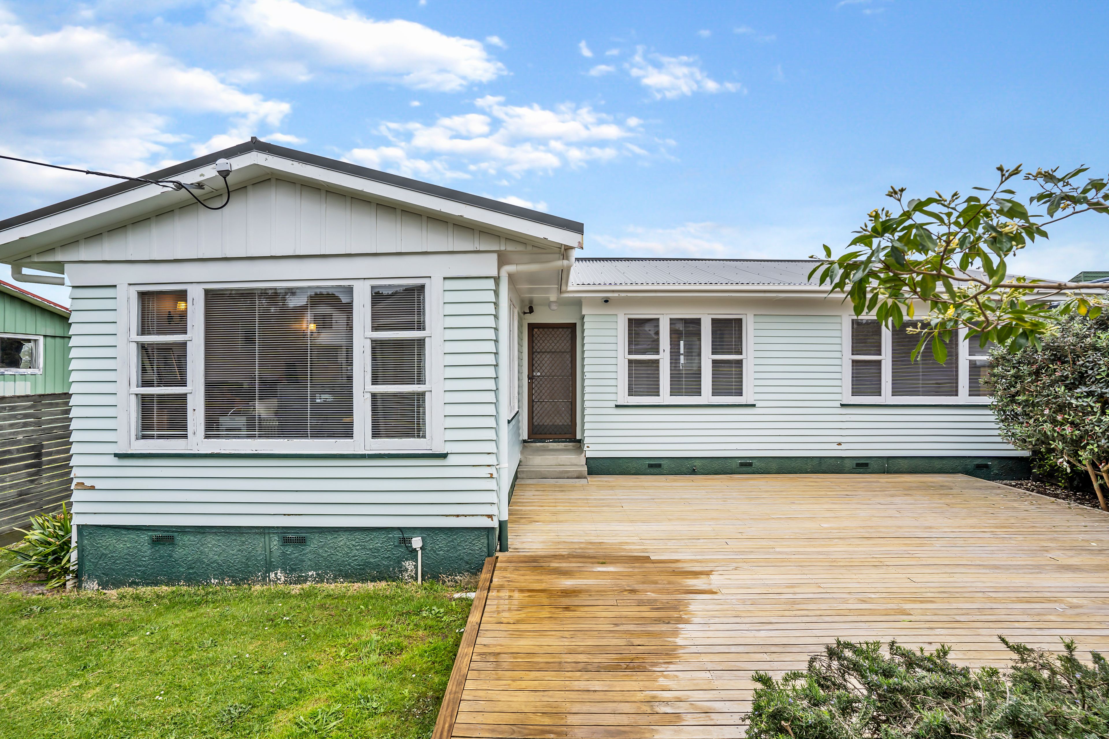 8 Becroft Drive, Forrest Hill, North Shore City 0620