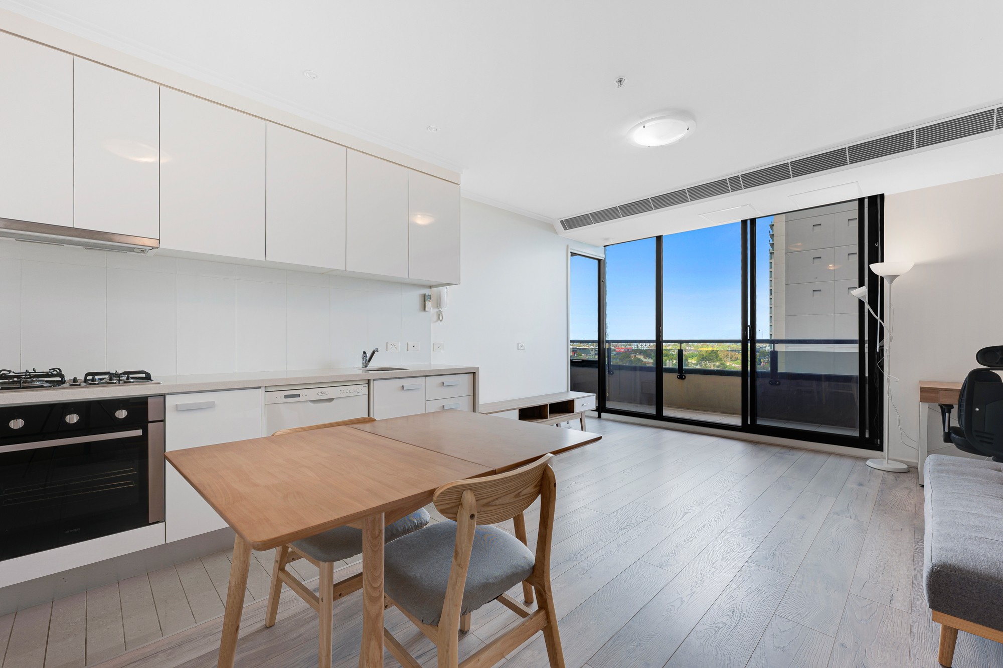904/63 Whiteman Street, Southbank, VIC 3006