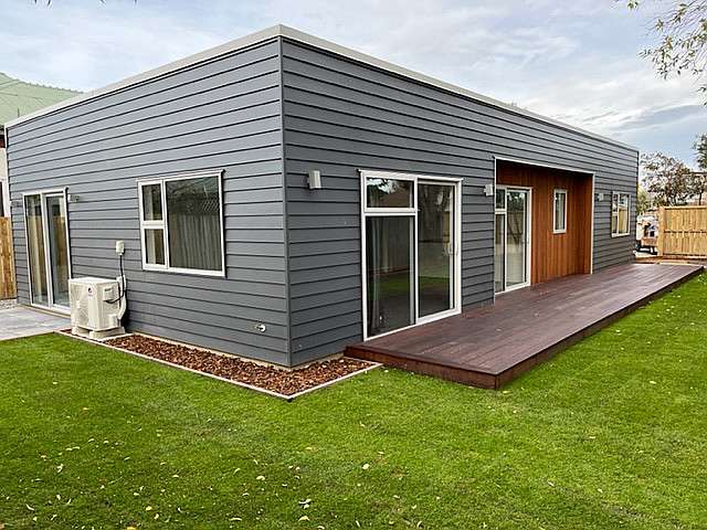 4 Wanaka Place photo 0