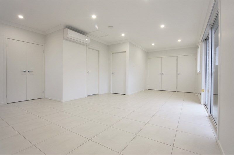 132B Hampshire Boulvervard, Spring Farm, NSW 2570