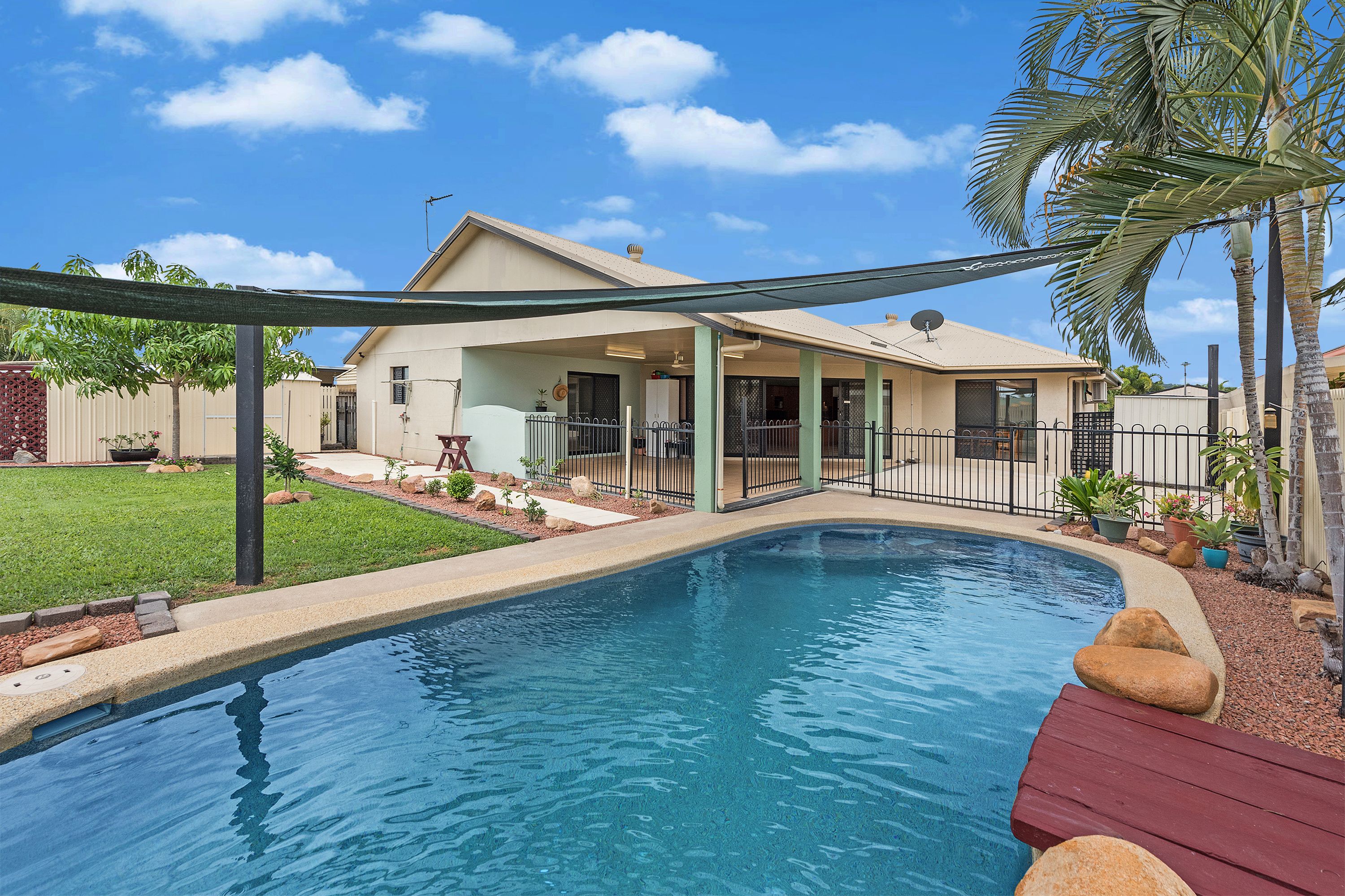 33 Miller Circuit, Kirwan, QLD 4817
