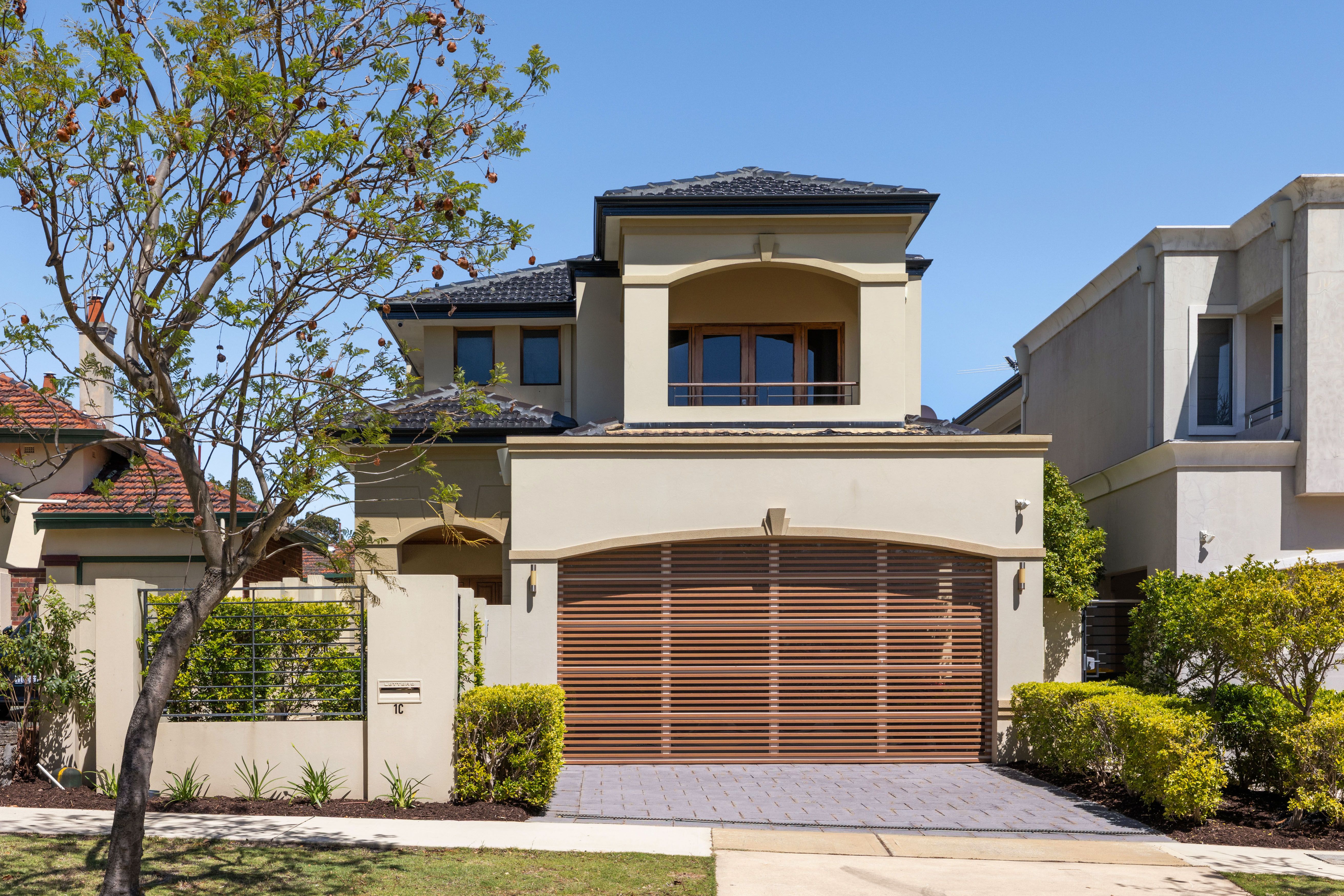 1C Cliff Road — photo from Ray White Cottesloe Mosman Park