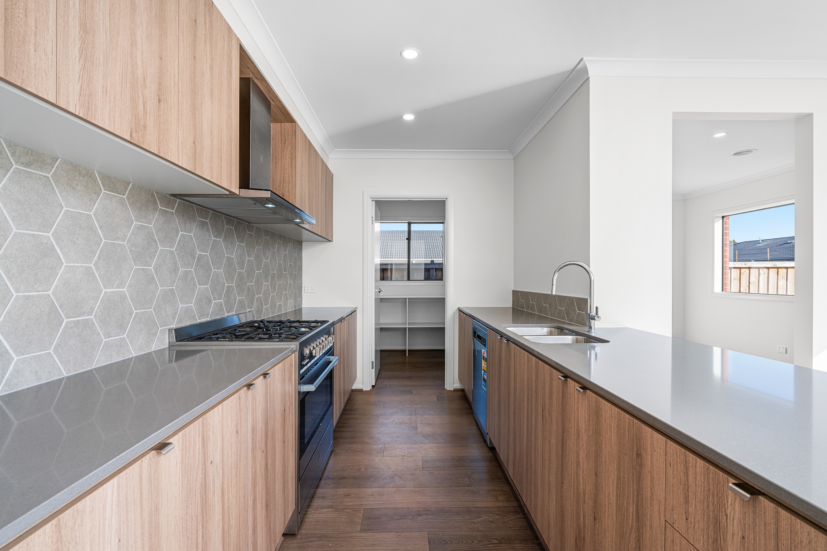 12 Cedar Road, Lara, VIC 3212