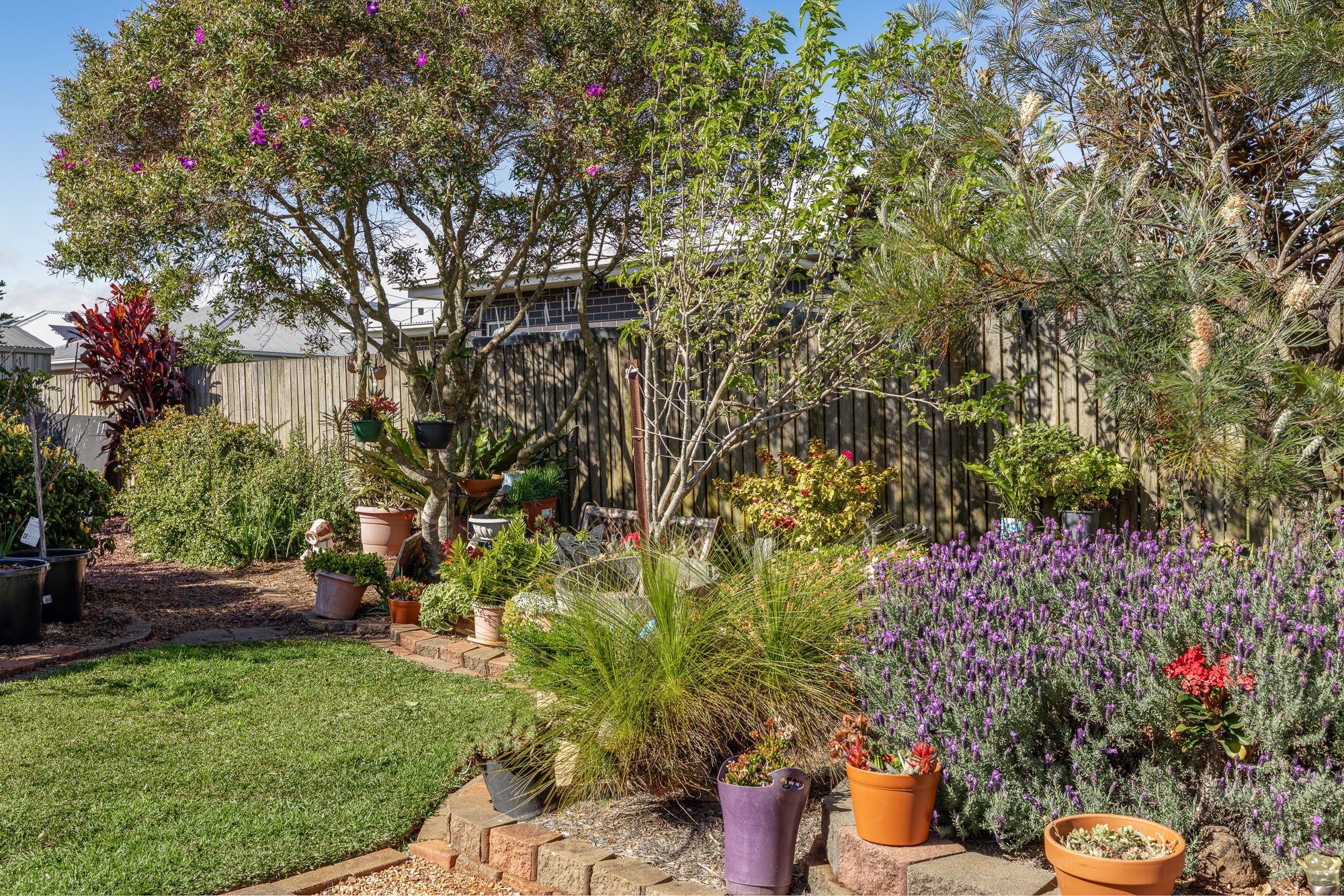 8 Grant Close — photo 14 of 20