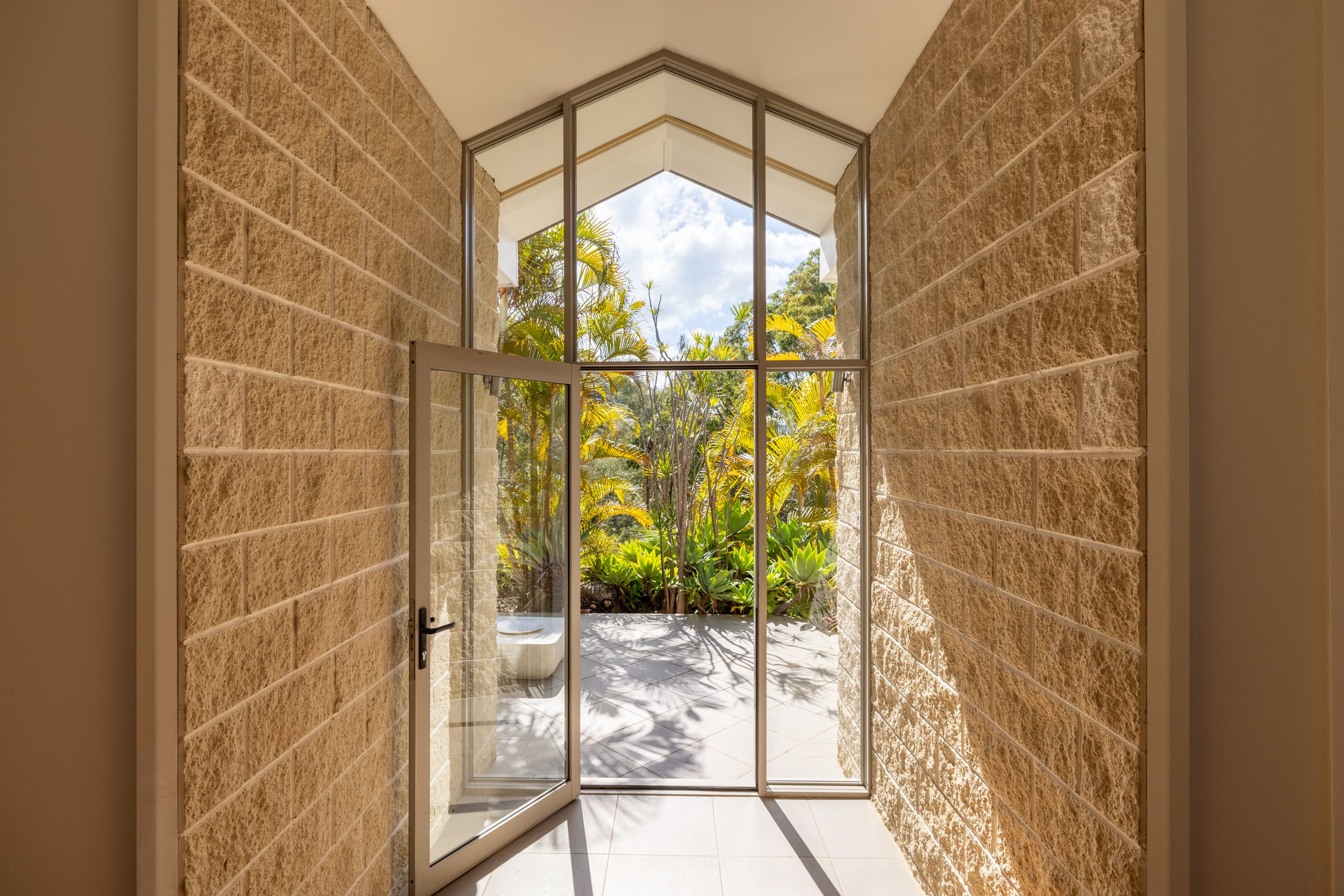 7 Kingsview Drive — photo 6 of 24