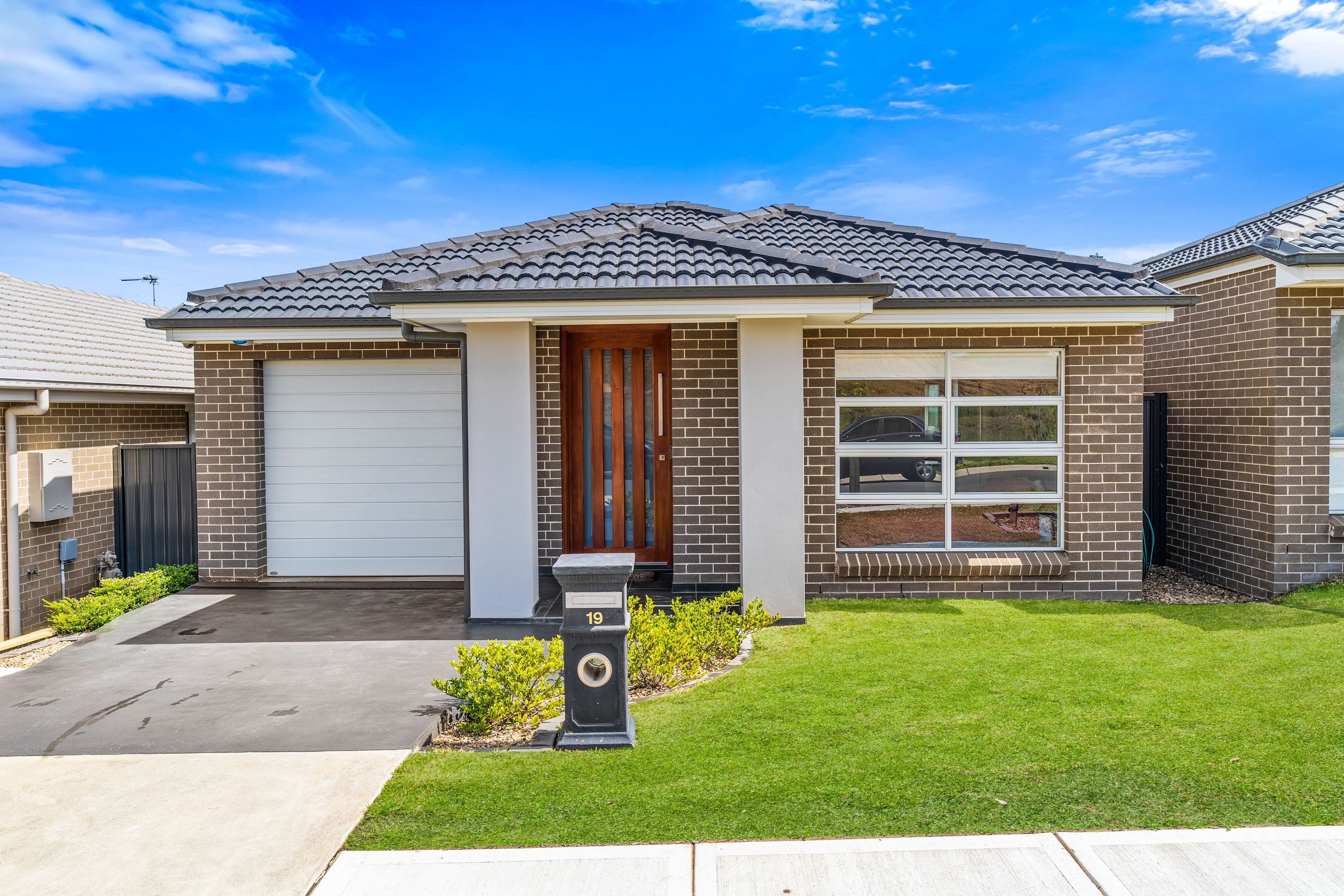 19 Cuthbert Street, Spring Farm NSW 2570