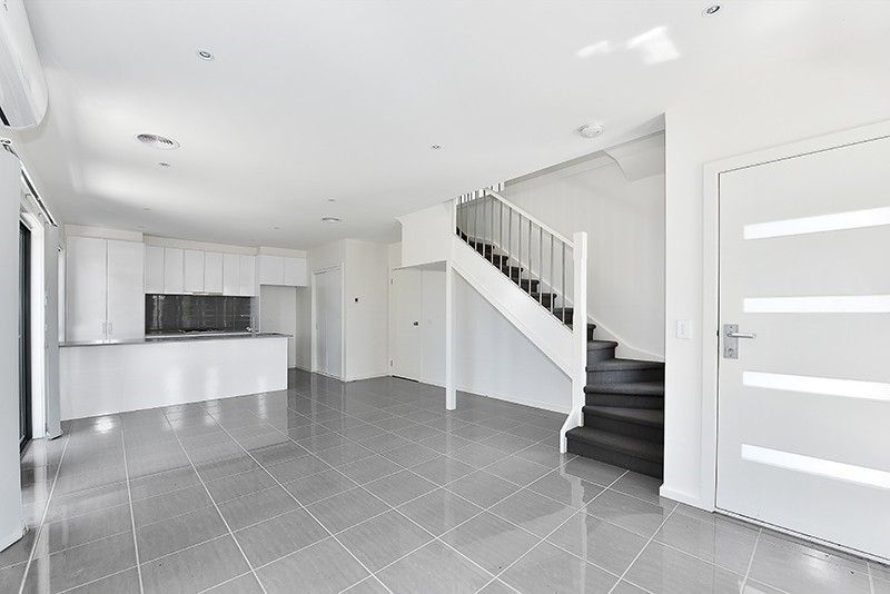 14 Mountbatten Way, Sydenham, VIC 3037