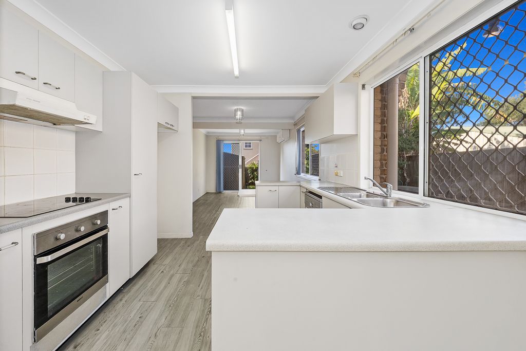 4/126 Ridge Street — photo 7 of 16