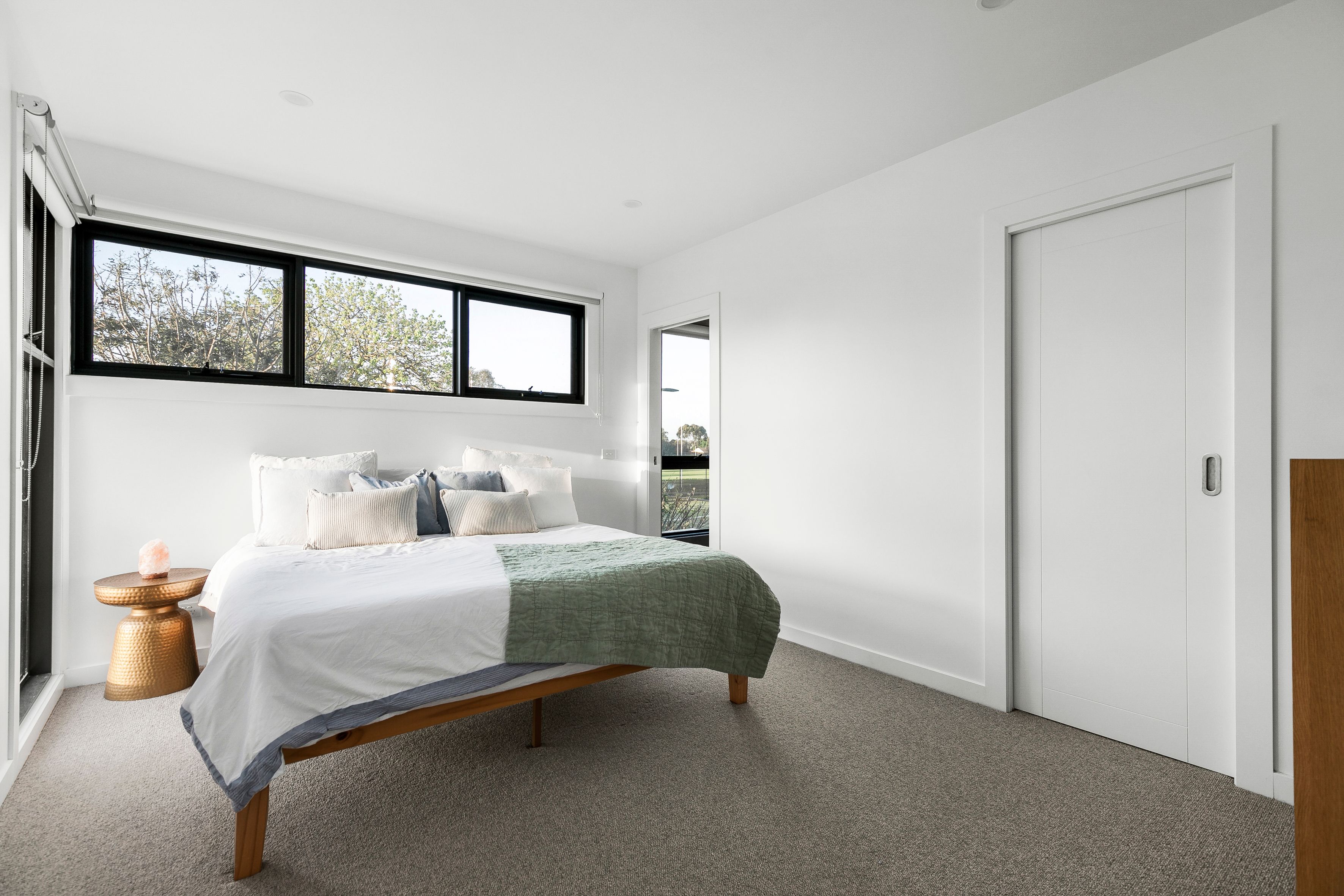 2/8 Mutton Road — photo 10 of 16