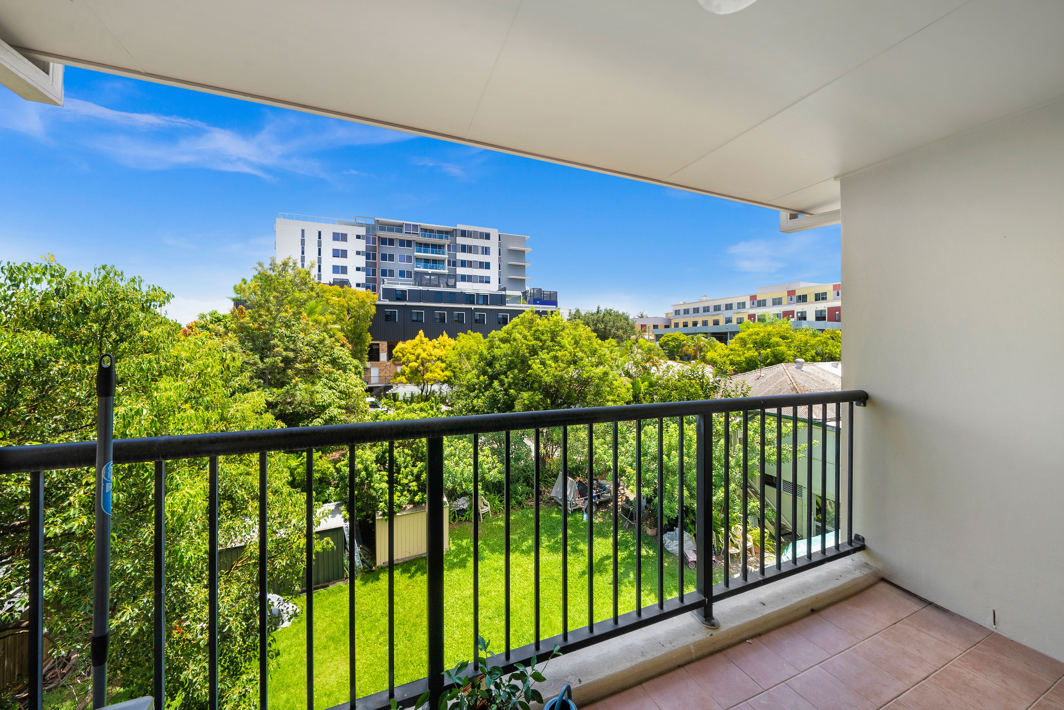 25/14-16 Spendelove Avenue, Southport, QLD 4215