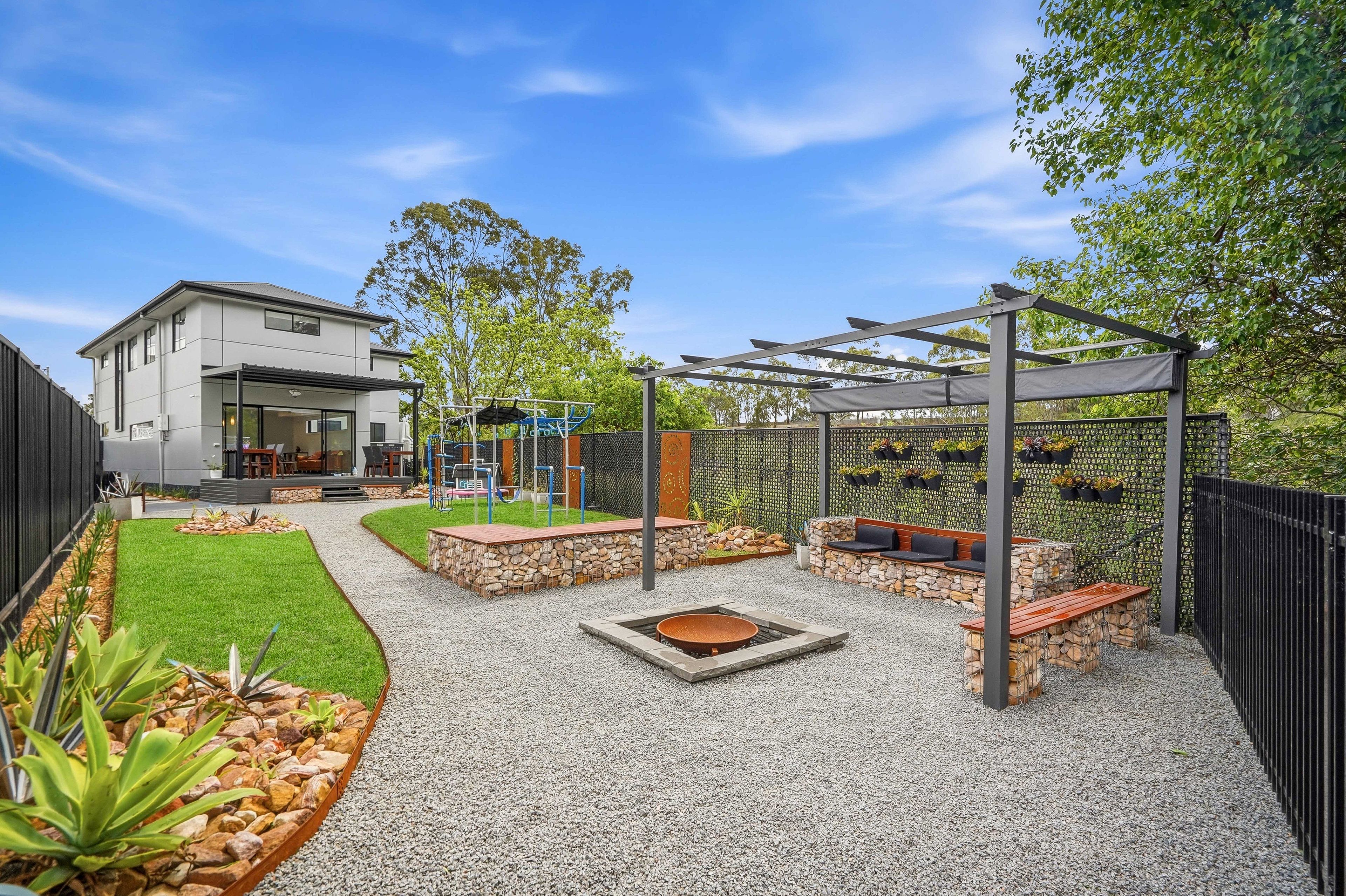 24 Mavis Street — photo 19 of 29
