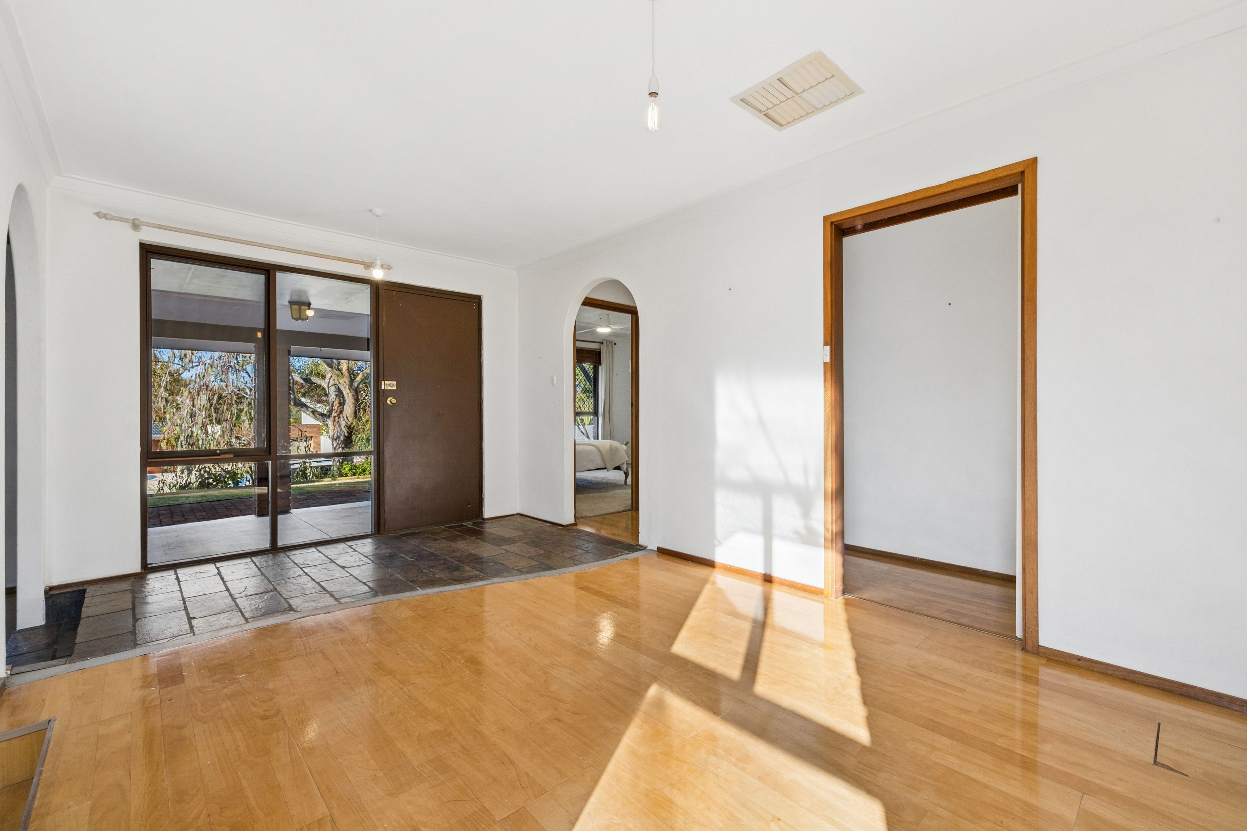 45 Parnell Avenue — photo 4 of 28