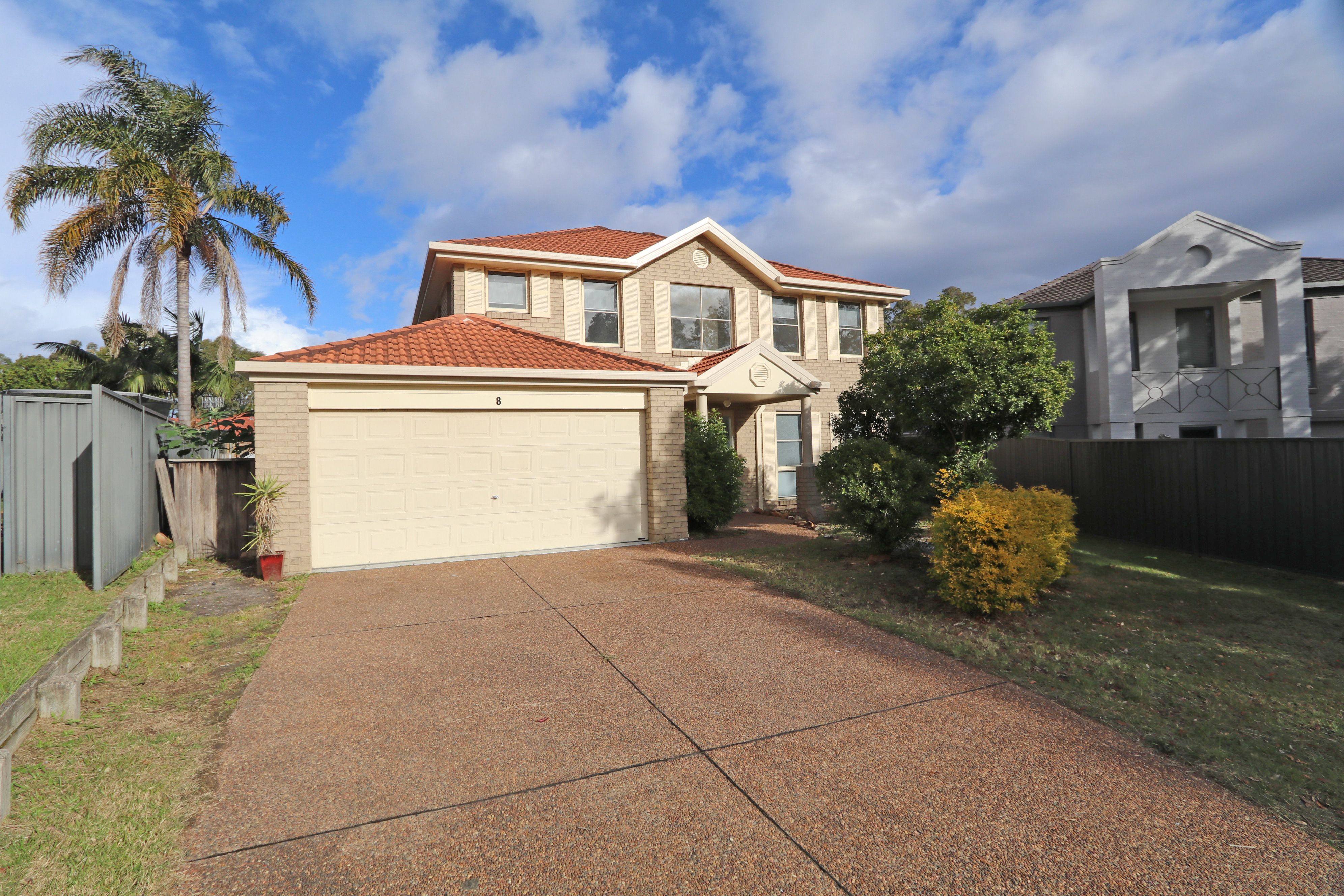 8 Miller Crescent, Blue Haven, NSW 2262