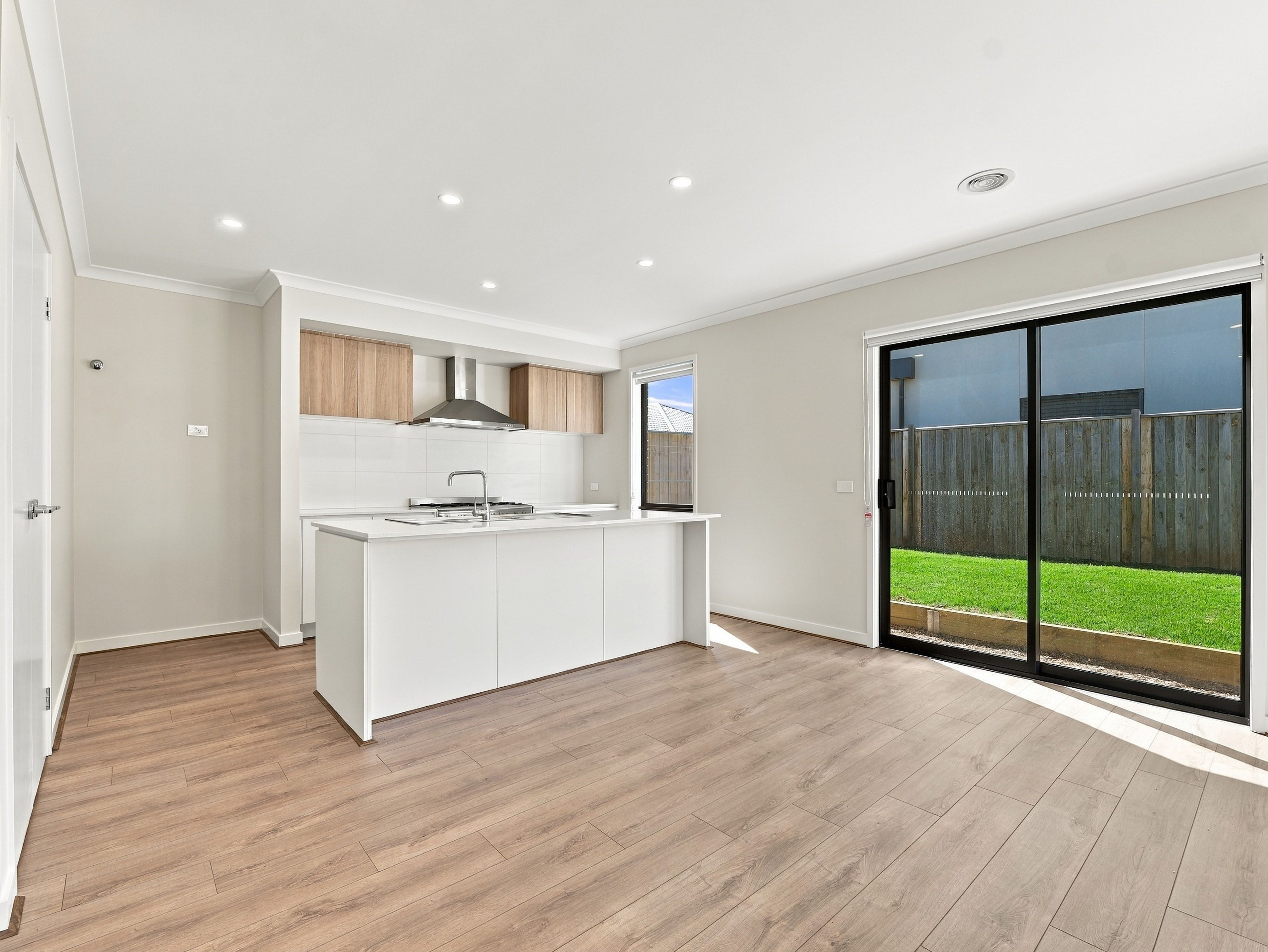 170 Brightvale Boulevard — photo 3 of 23
