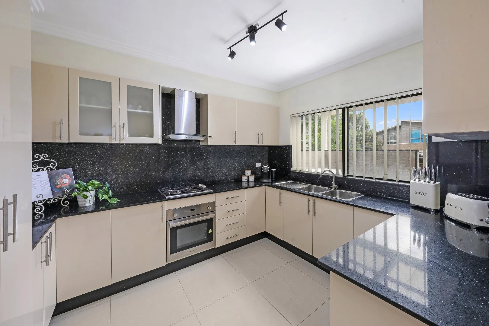 3 Baumans Road, Riverwood, NSW 2210