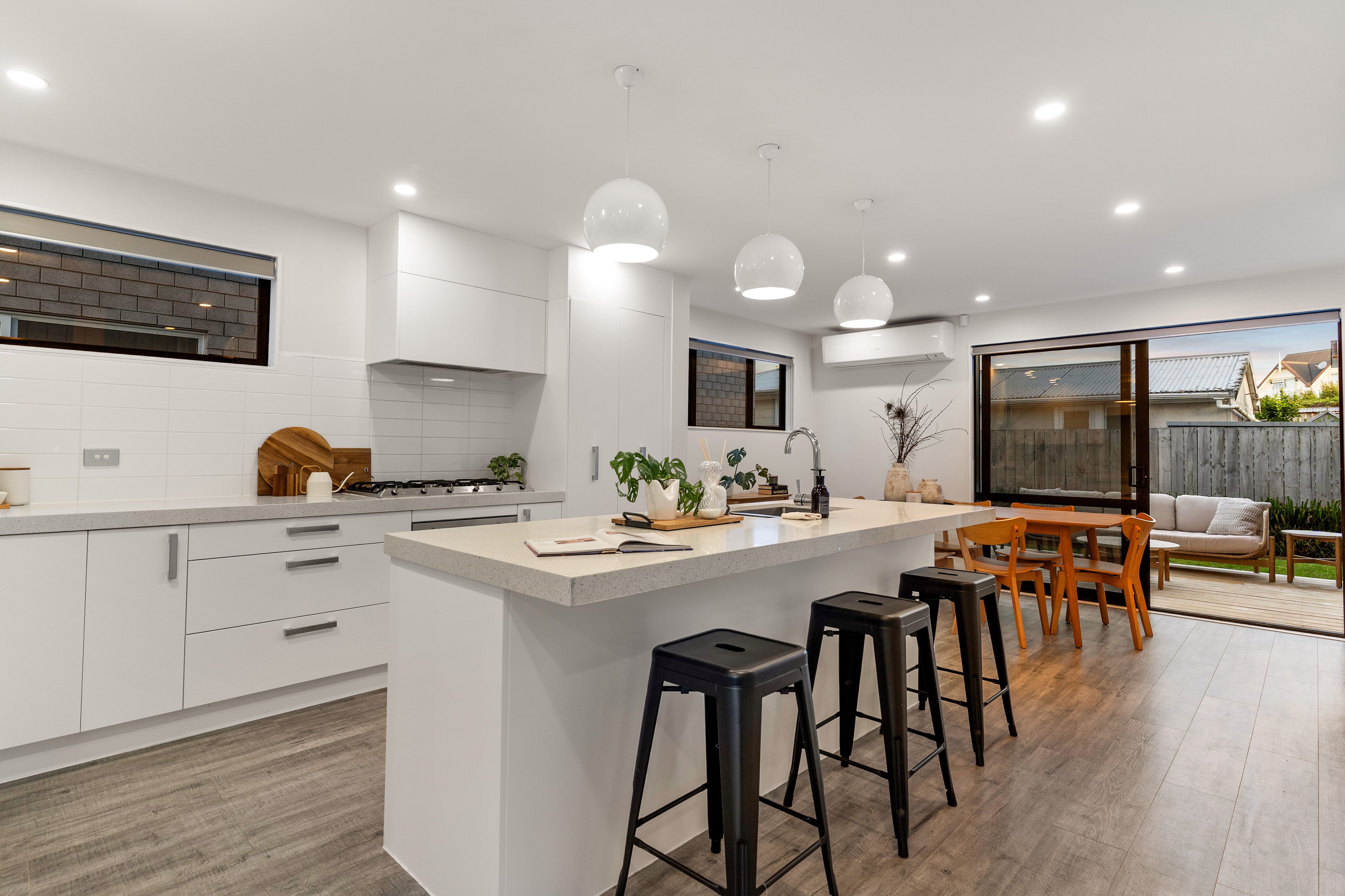 4 Crieff Place, Te Atatu Peninsula, Waitakere City