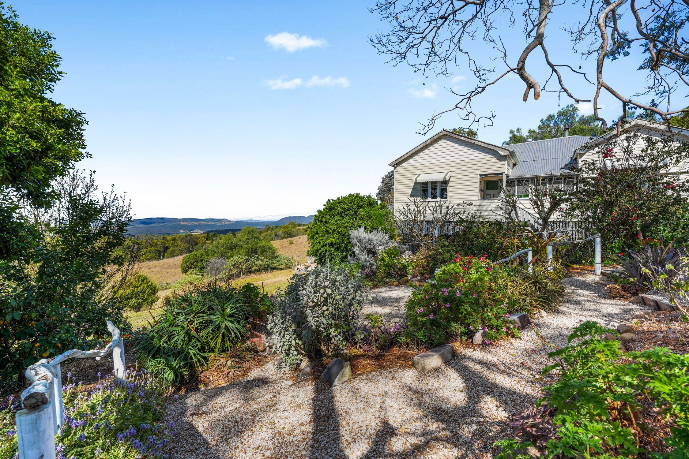 39 Berlin Road, Mount Berryman, QLD 4341