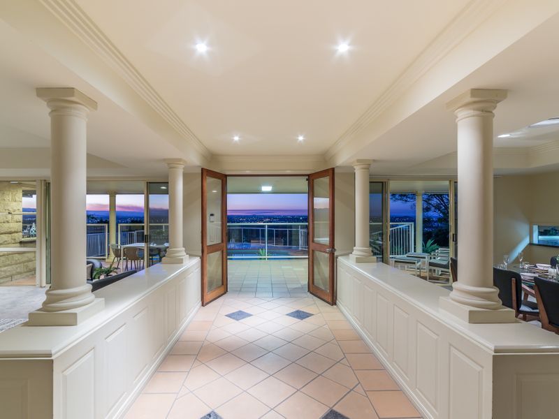 77 Skyline Terrace, Burleigh Heads QLD 4220