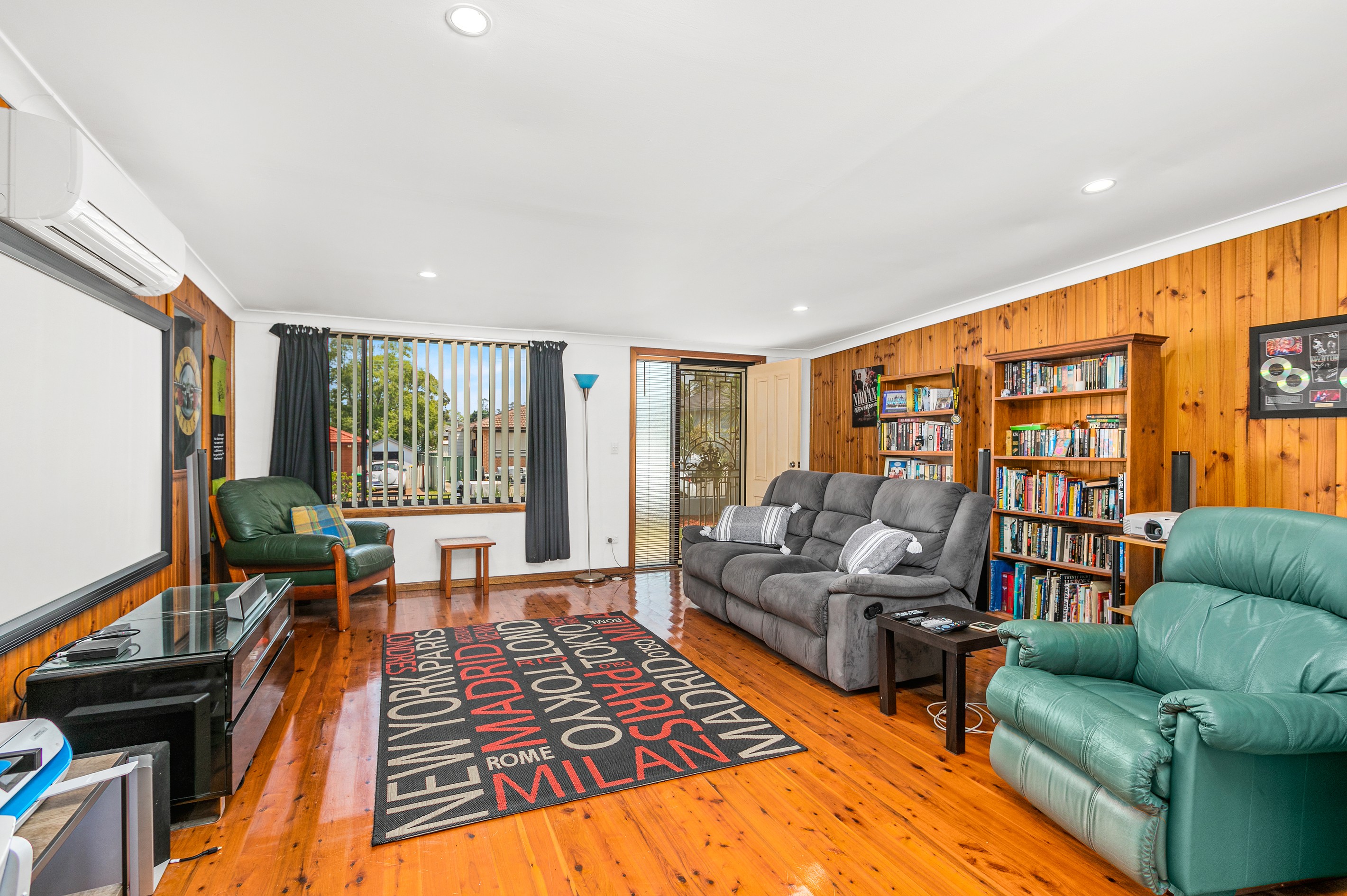 26 Marchant Crescent, Mount Warrigal, NSW 2528