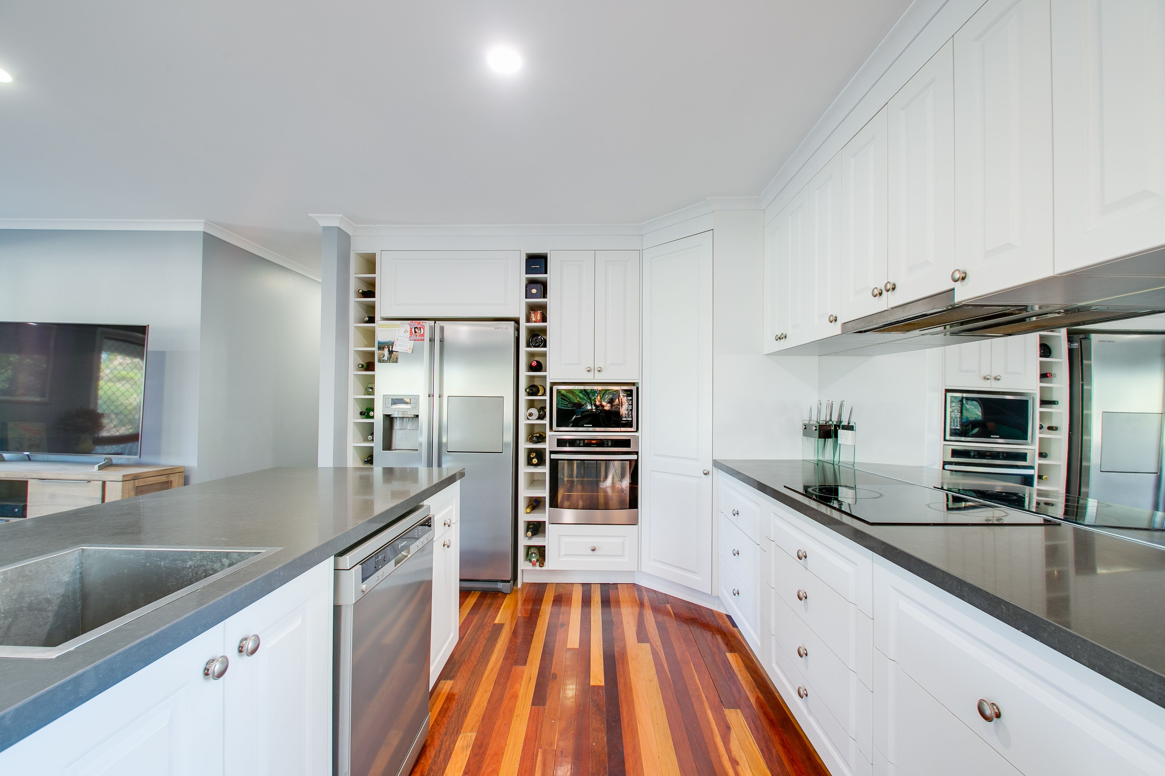 33 Lloyd George Street, Eastern Heights, QLD 4305