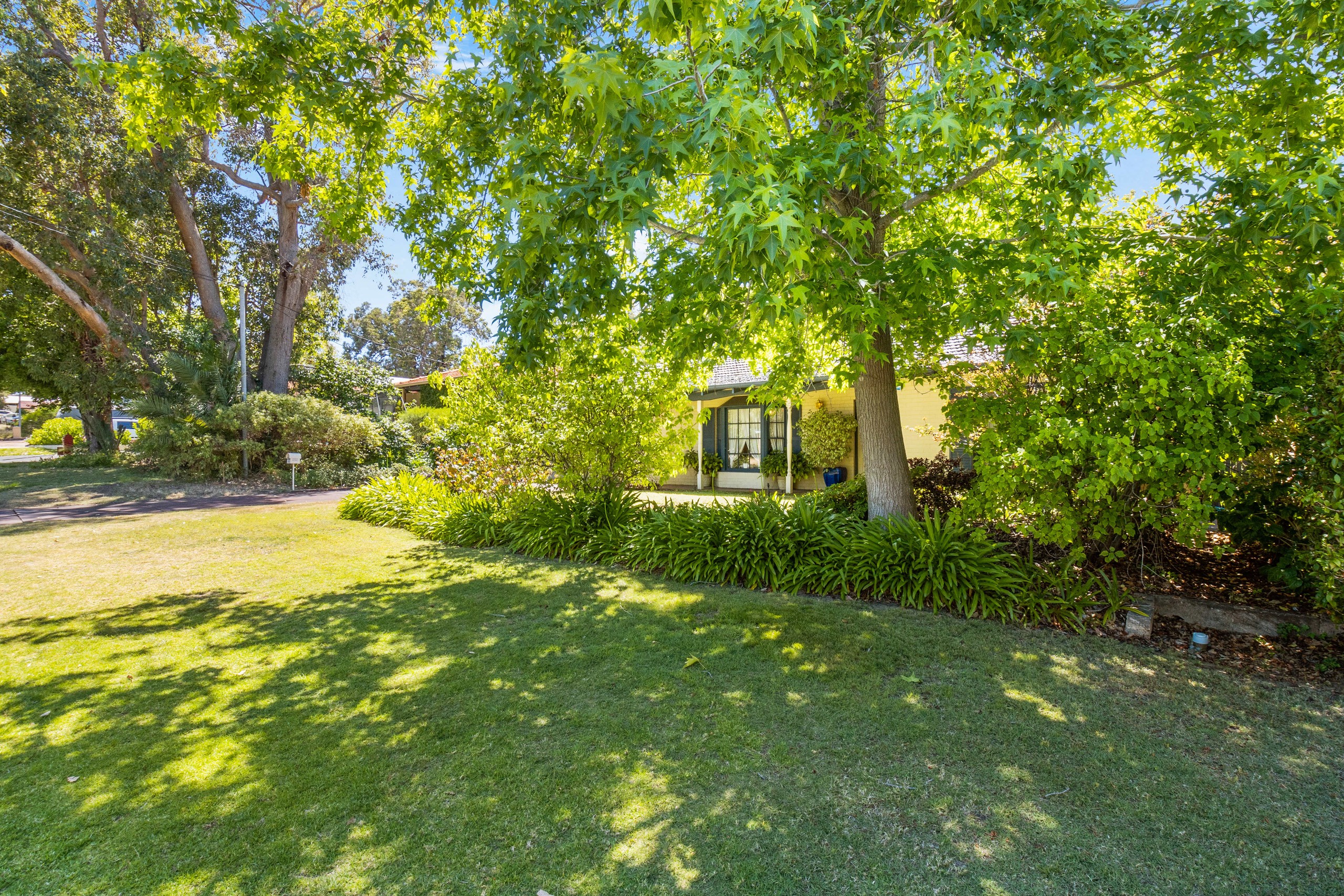 12 Trenton Way, Duncraig, WA 6023